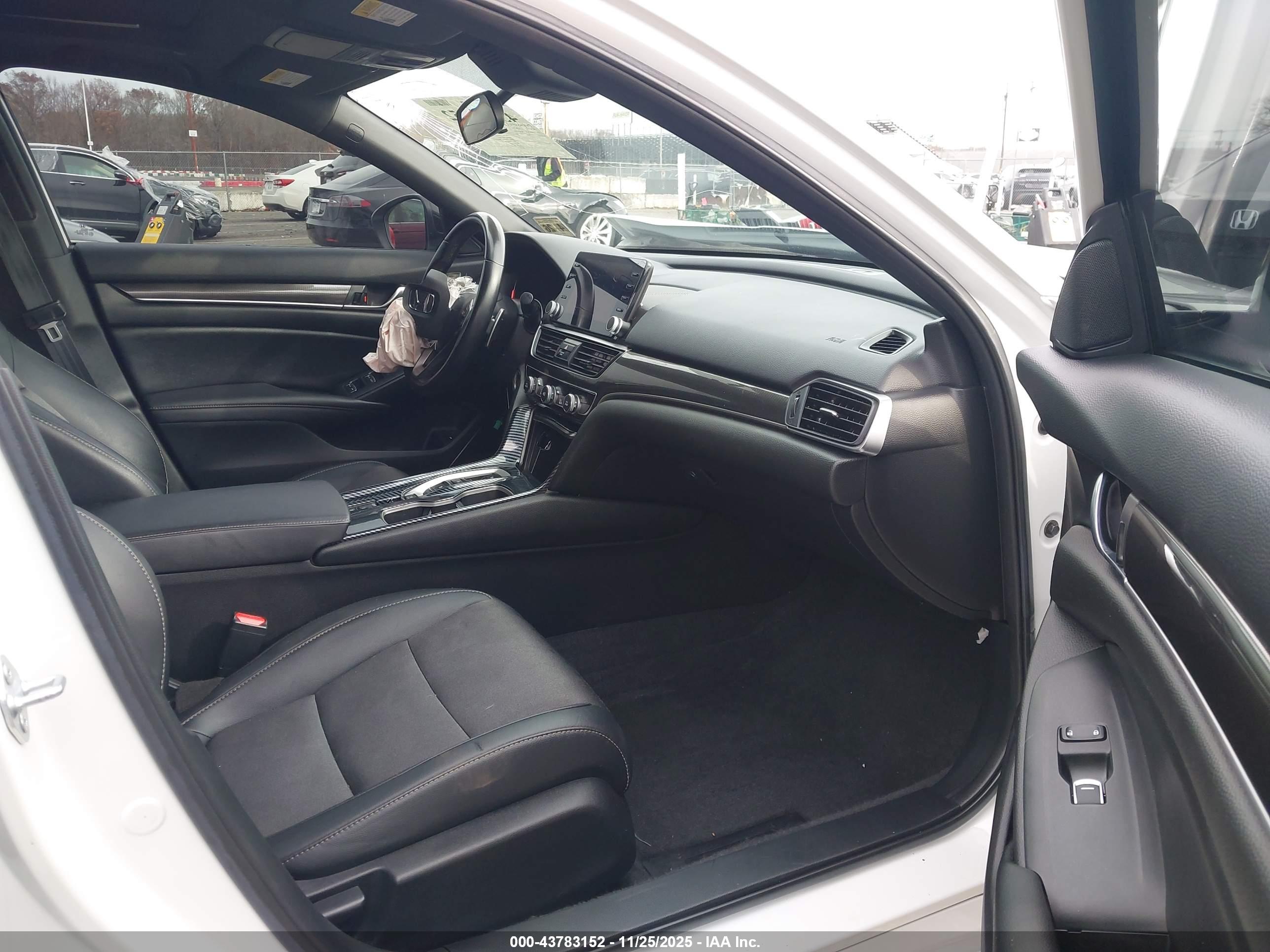HONDA ACCORD image 5