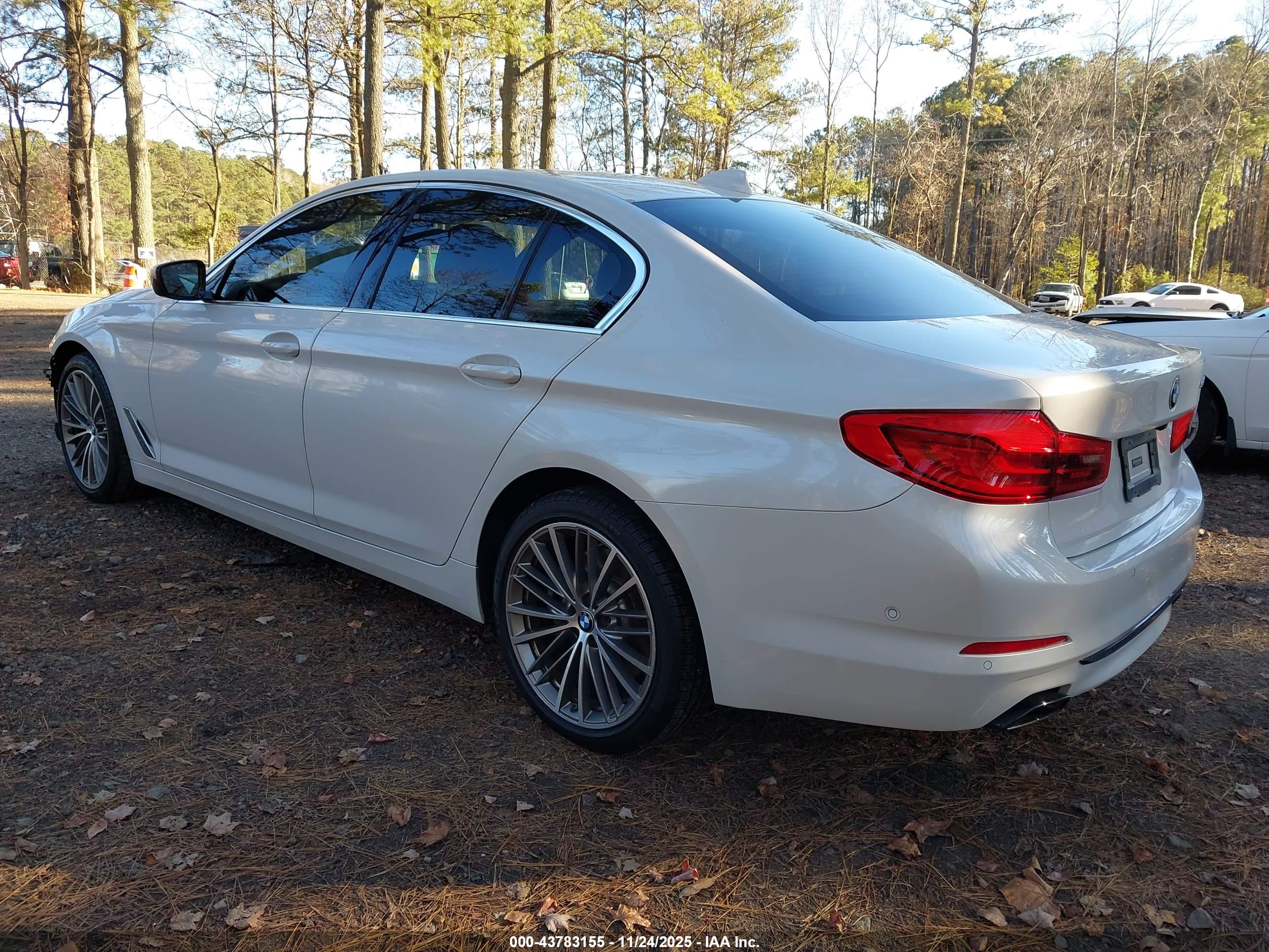 BMW 540I image 3