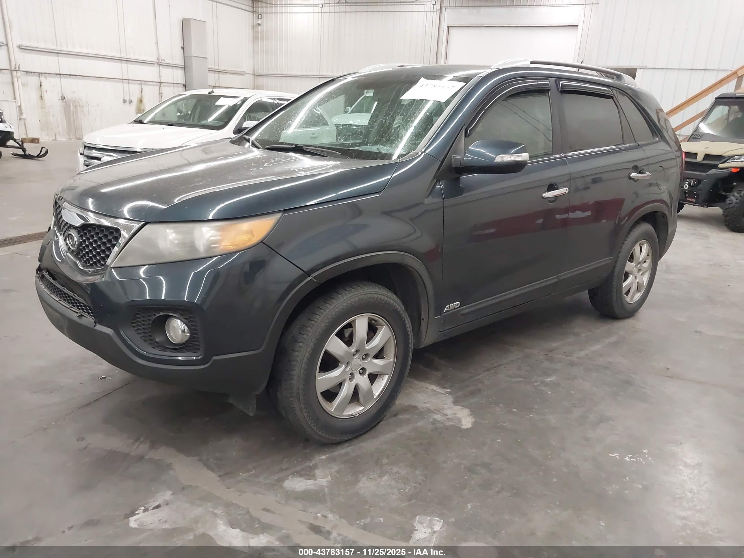 KIA SORENTO image 2