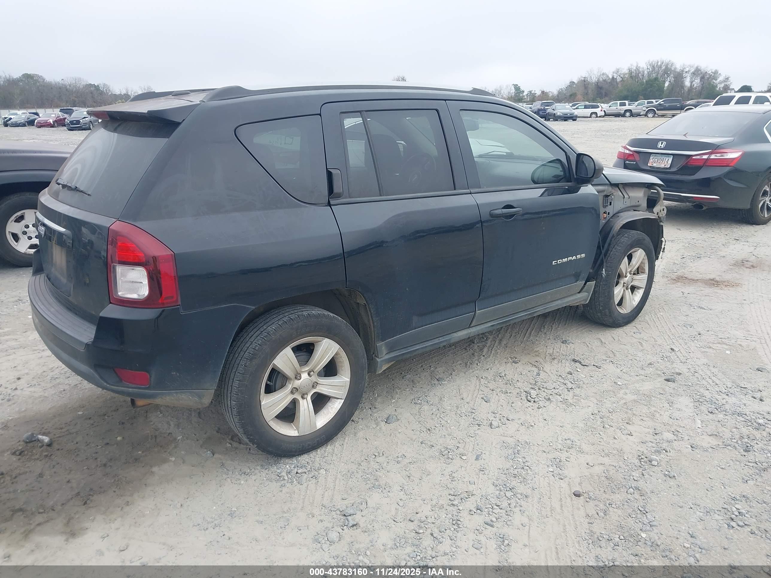 JEEP COMPASS image 4