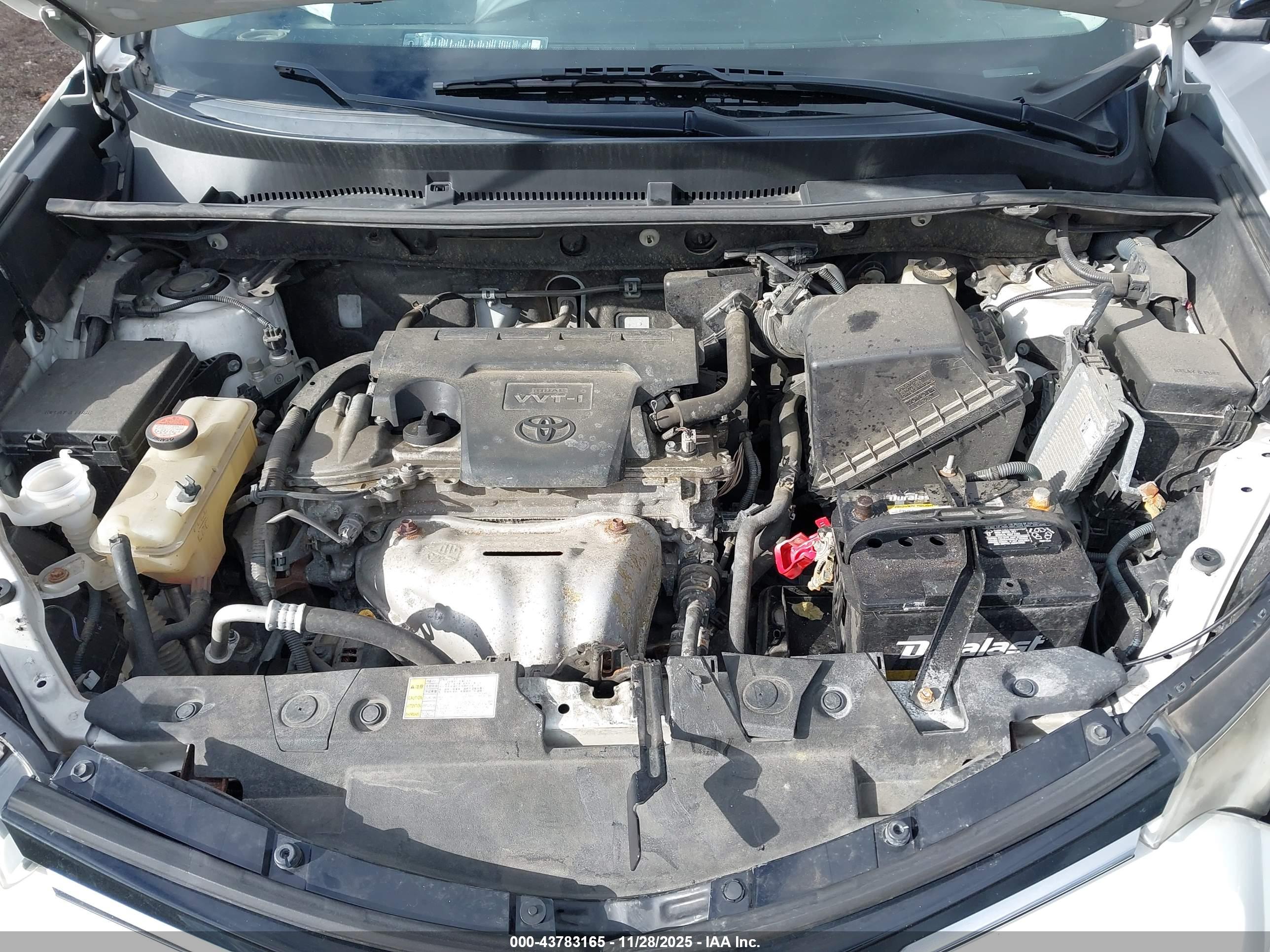 TOYOTA RAV4 image 10
