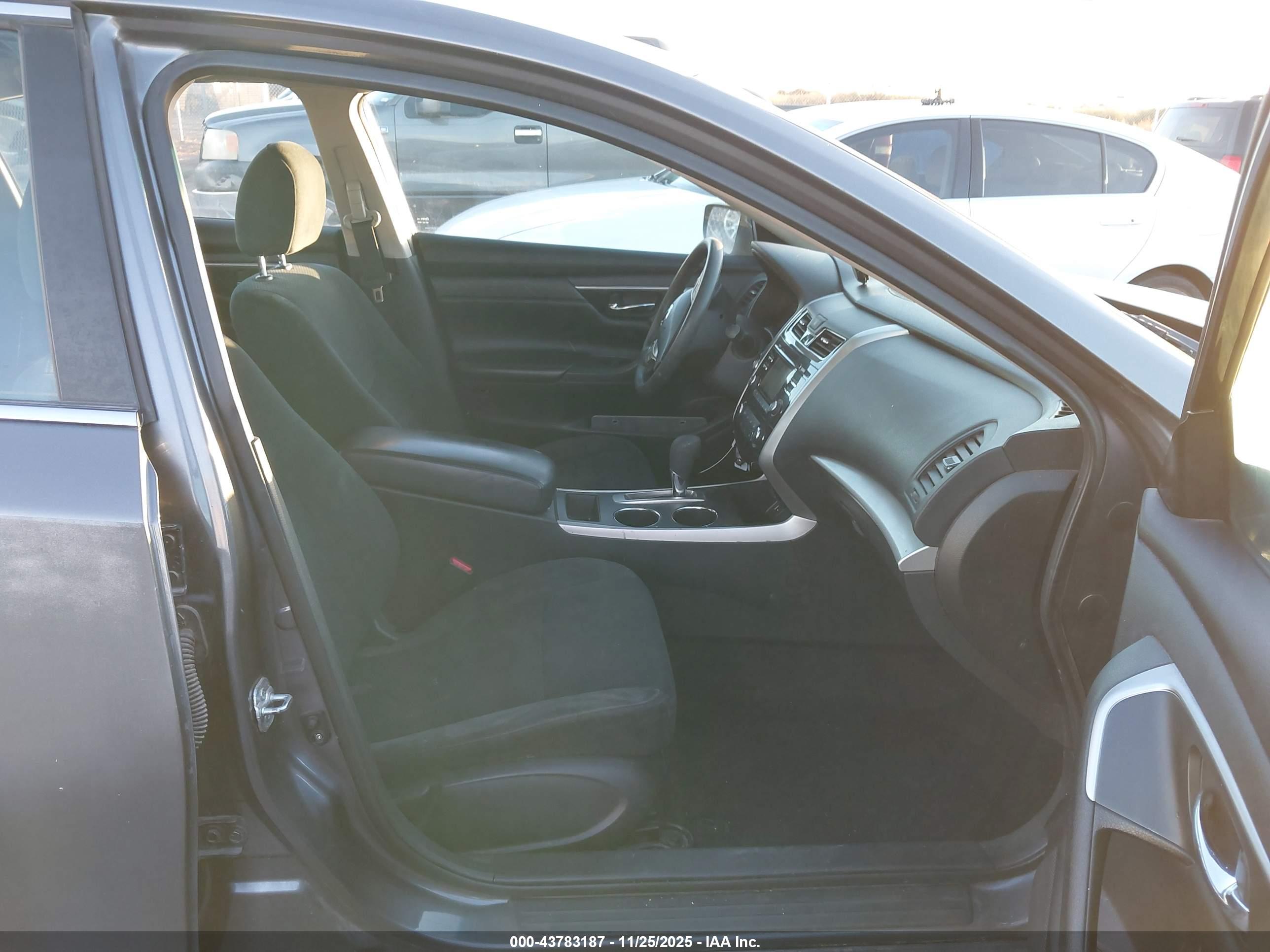 NISSAN ALTIMA image 5