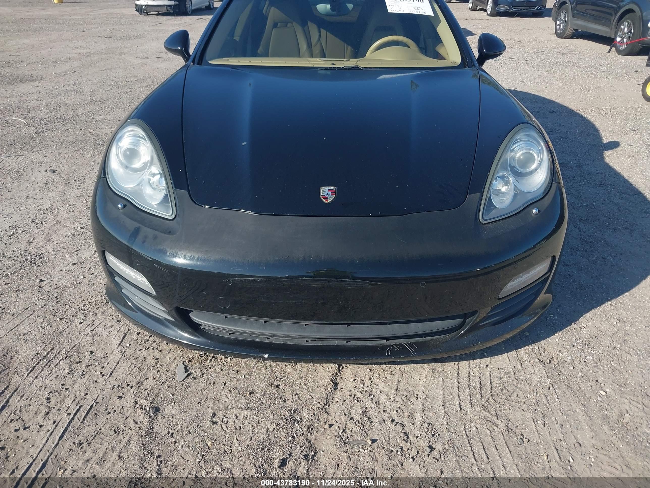 PORSCHE PANAMERA image 6
