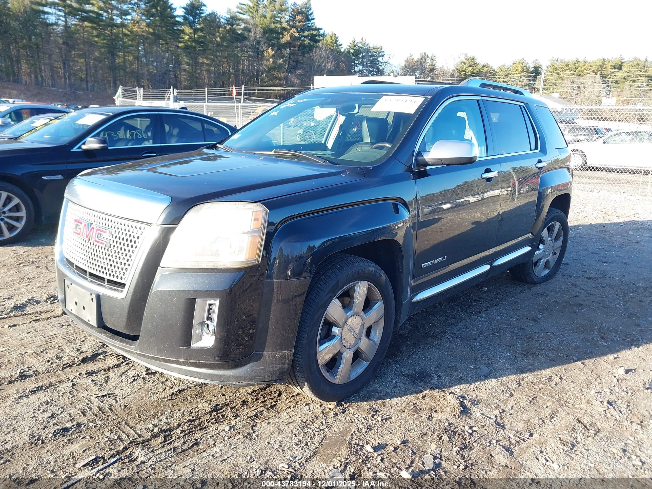 GMC TERRAIN image 2