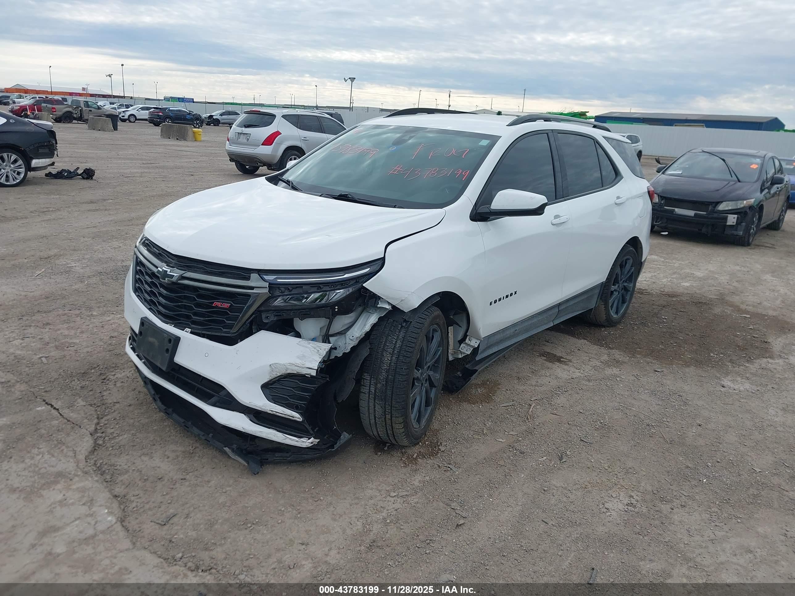 CHEVROLET EQUINOX image 2