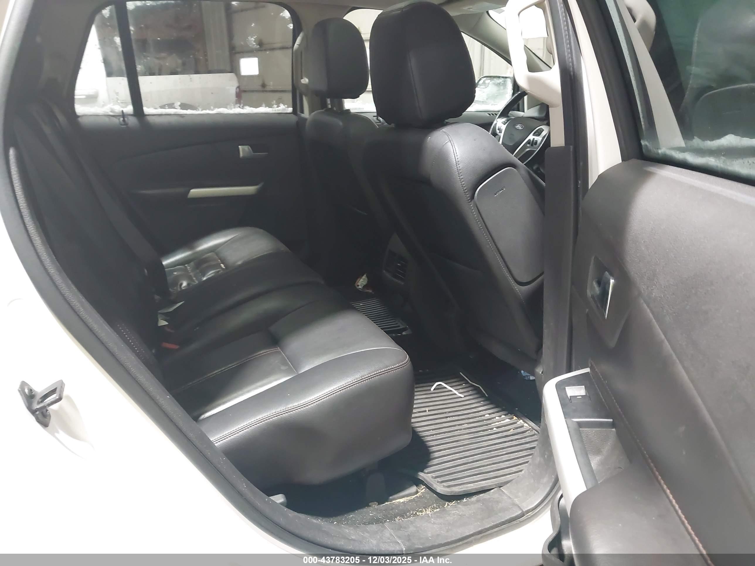 FORD EDGE image 8