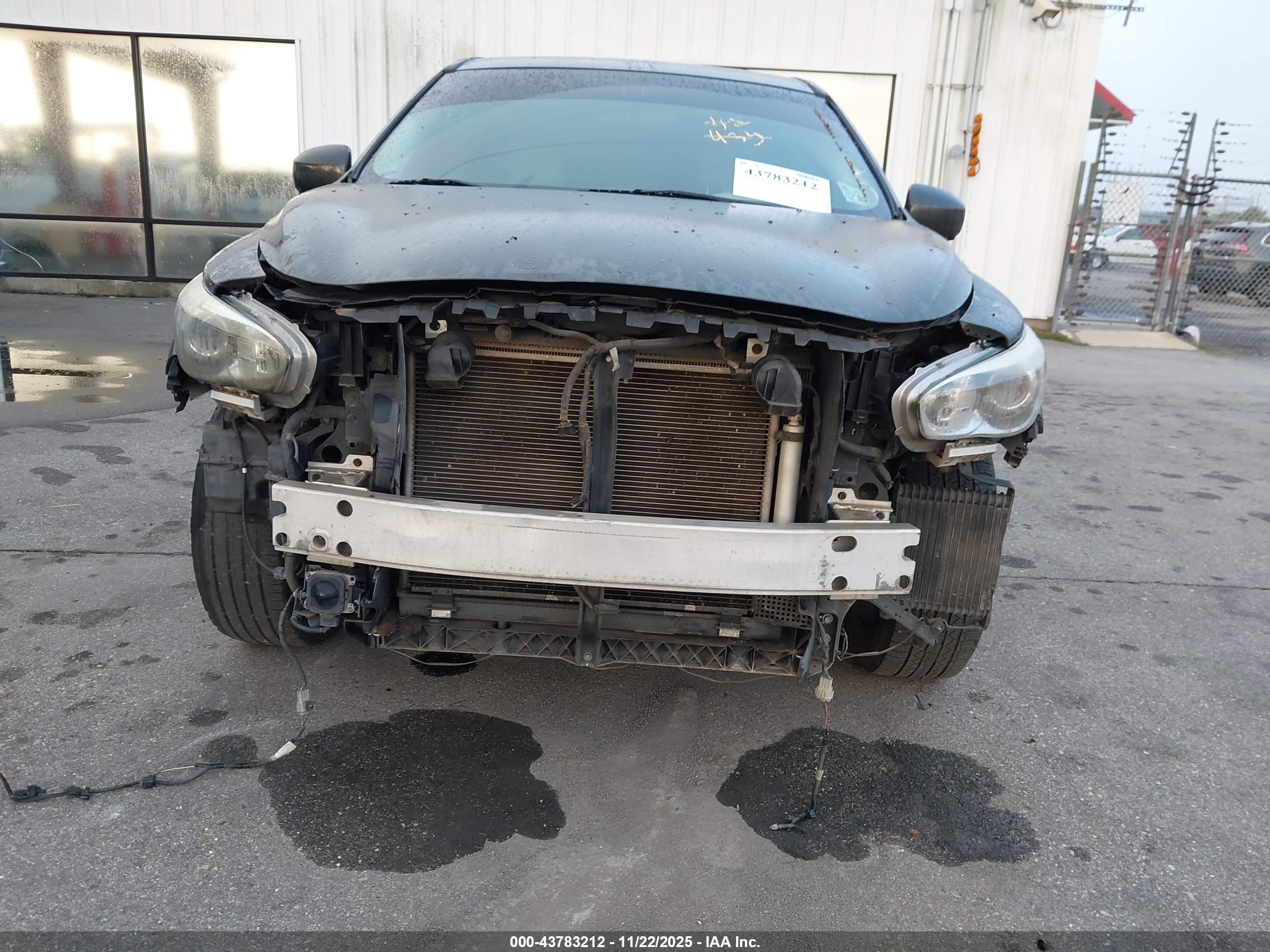 INFINITI JX35 image 6