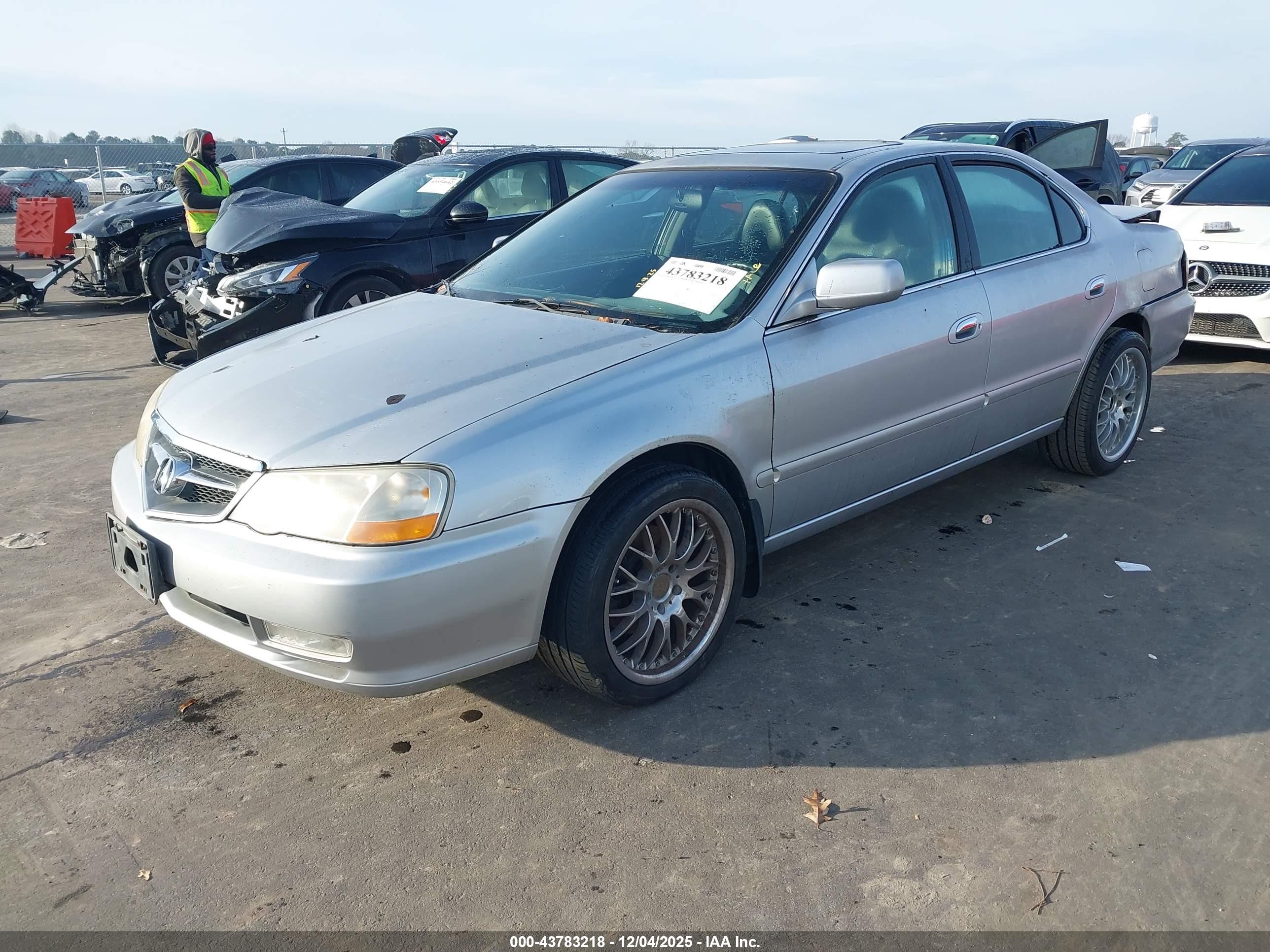 ACURA TL image 2