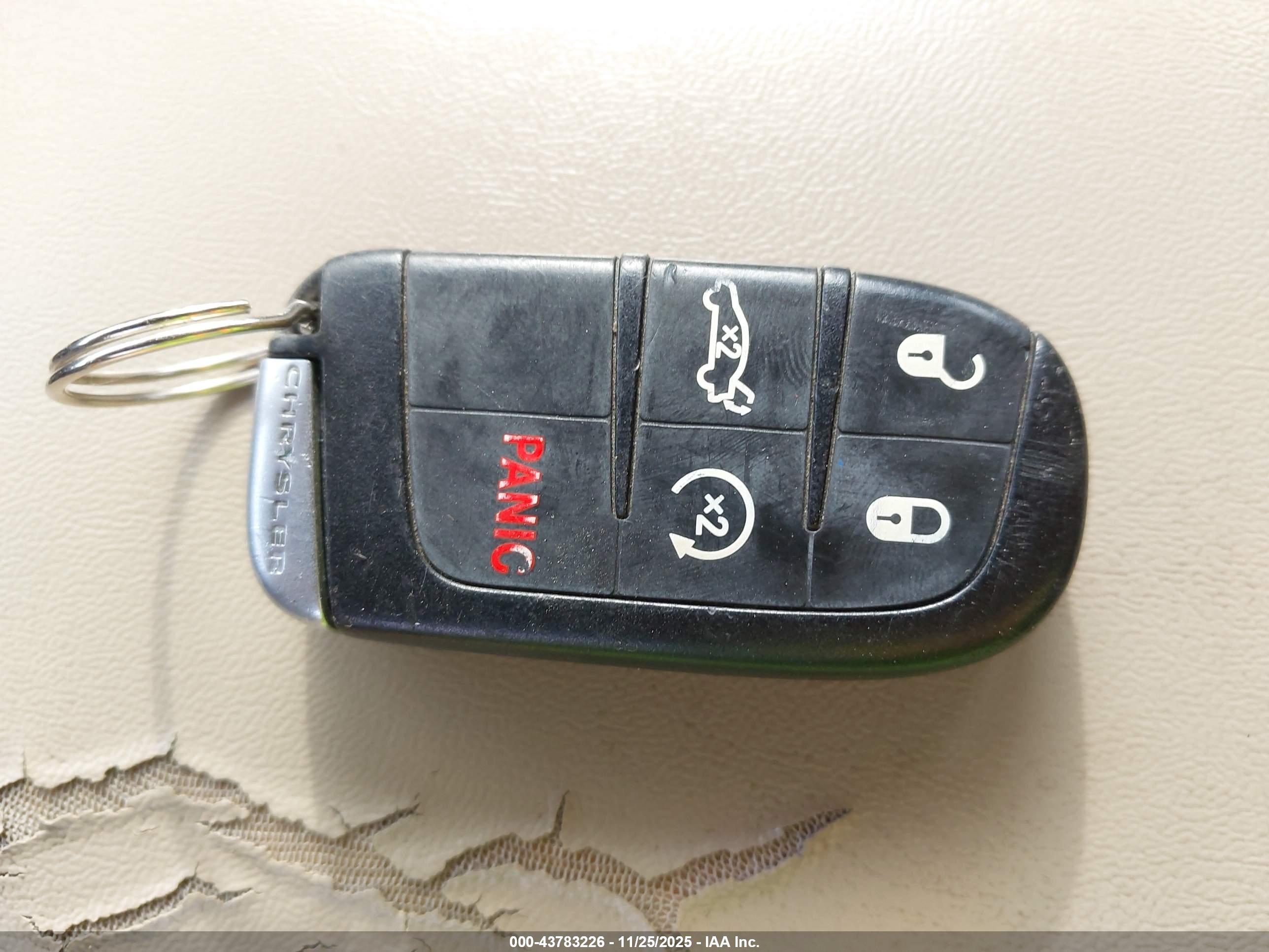 CHRYSLER 300C image 11