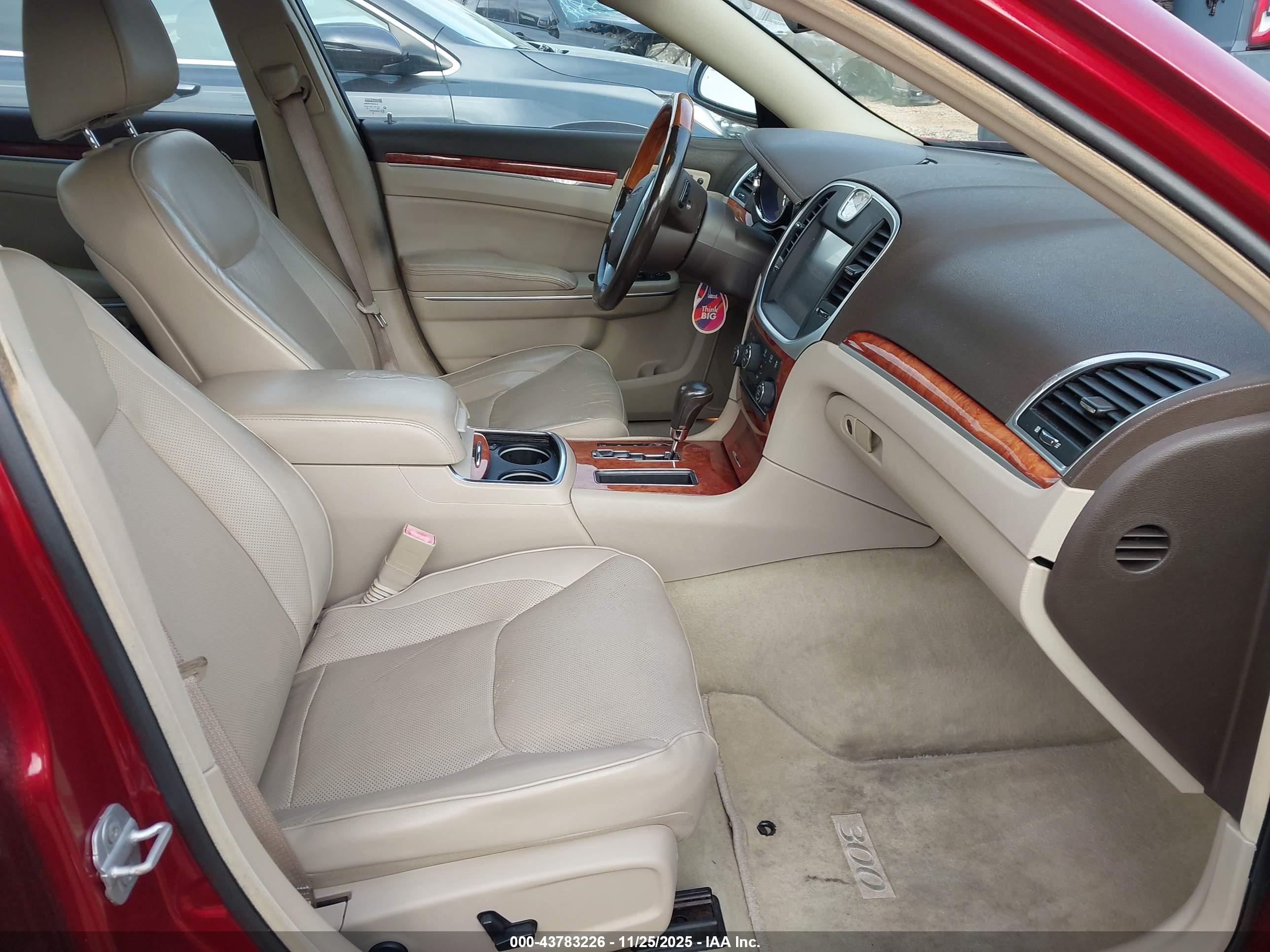 CHRYSLER 300C image 5