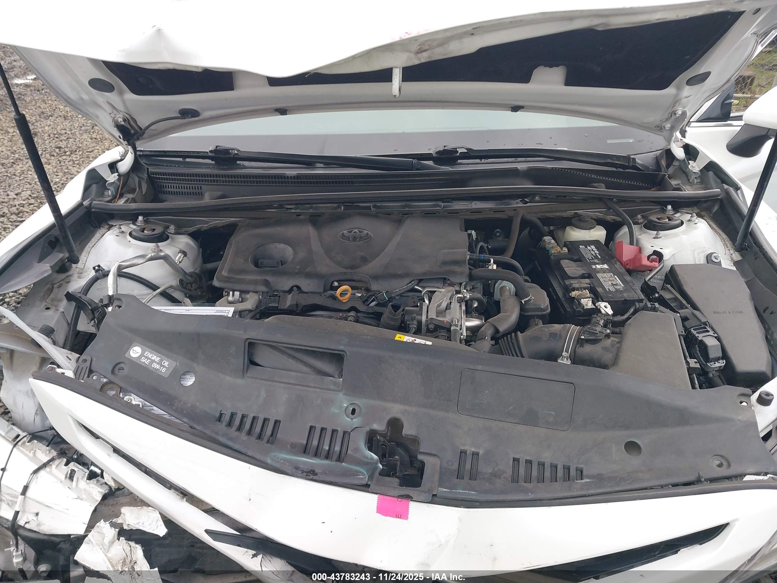 TOYOTA CAMRY image 10