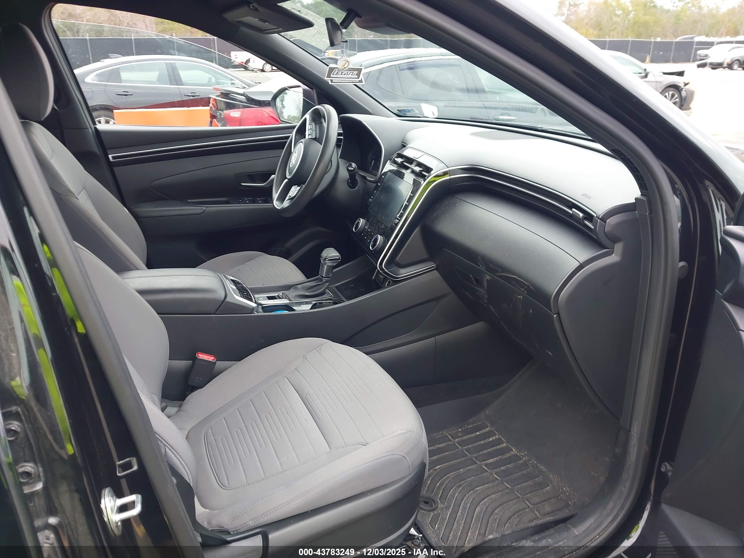 HYUNDAI SANTA image 5