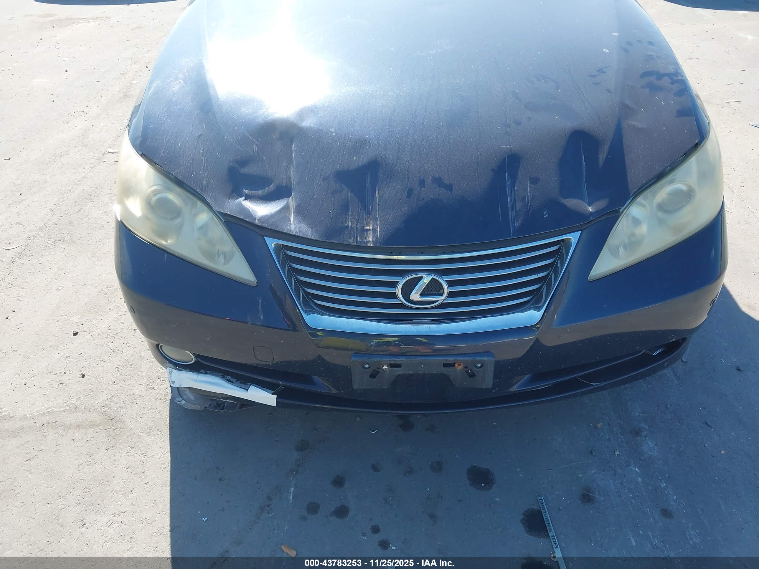 LEXUS ES image 6