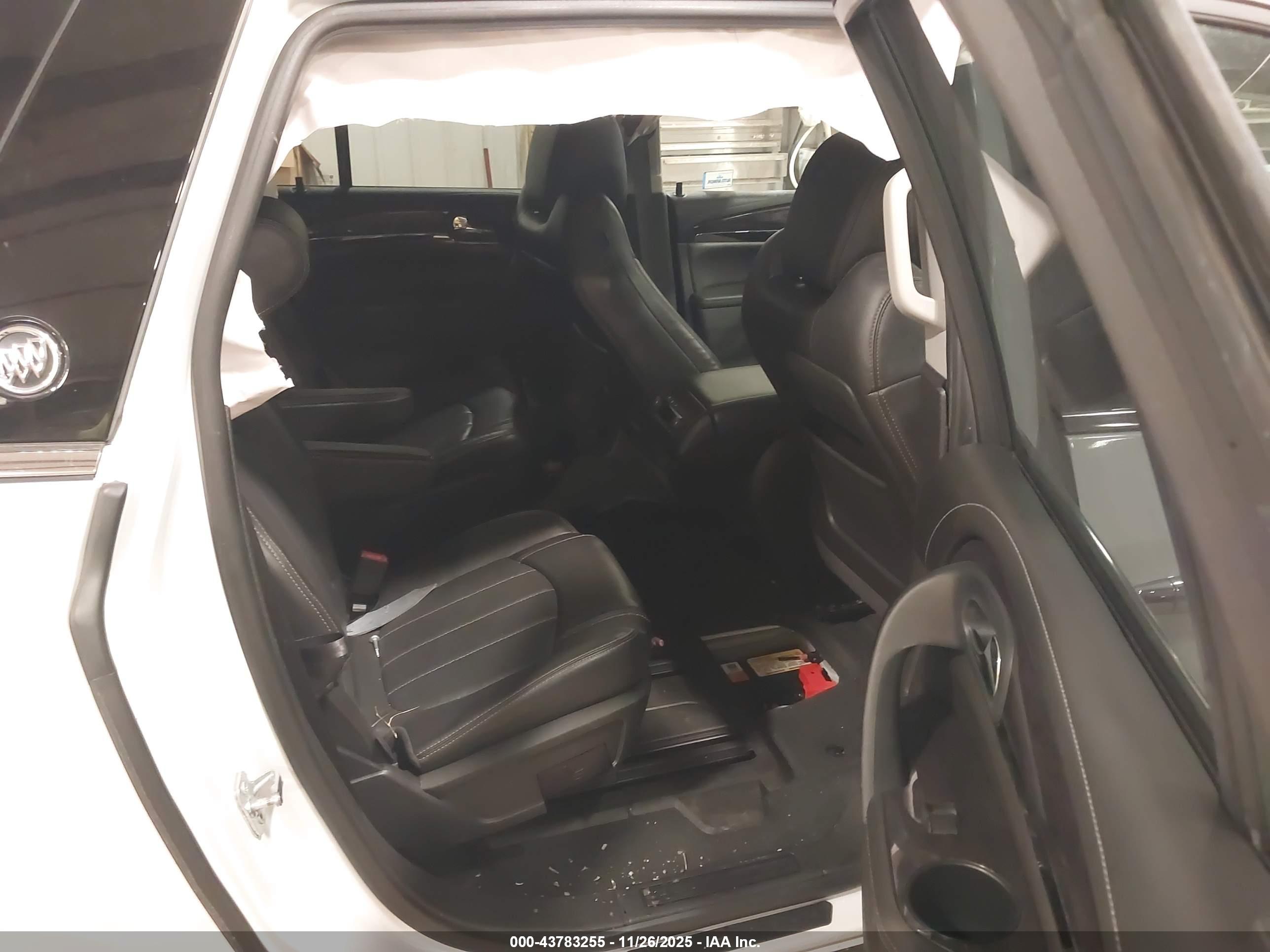 BUICK ENCLAVE image 8