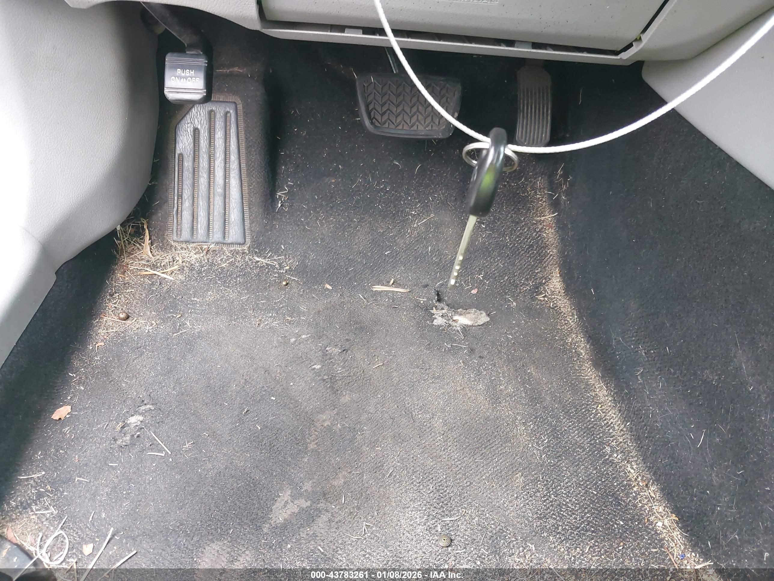 TOYOTA CAMRY image 11