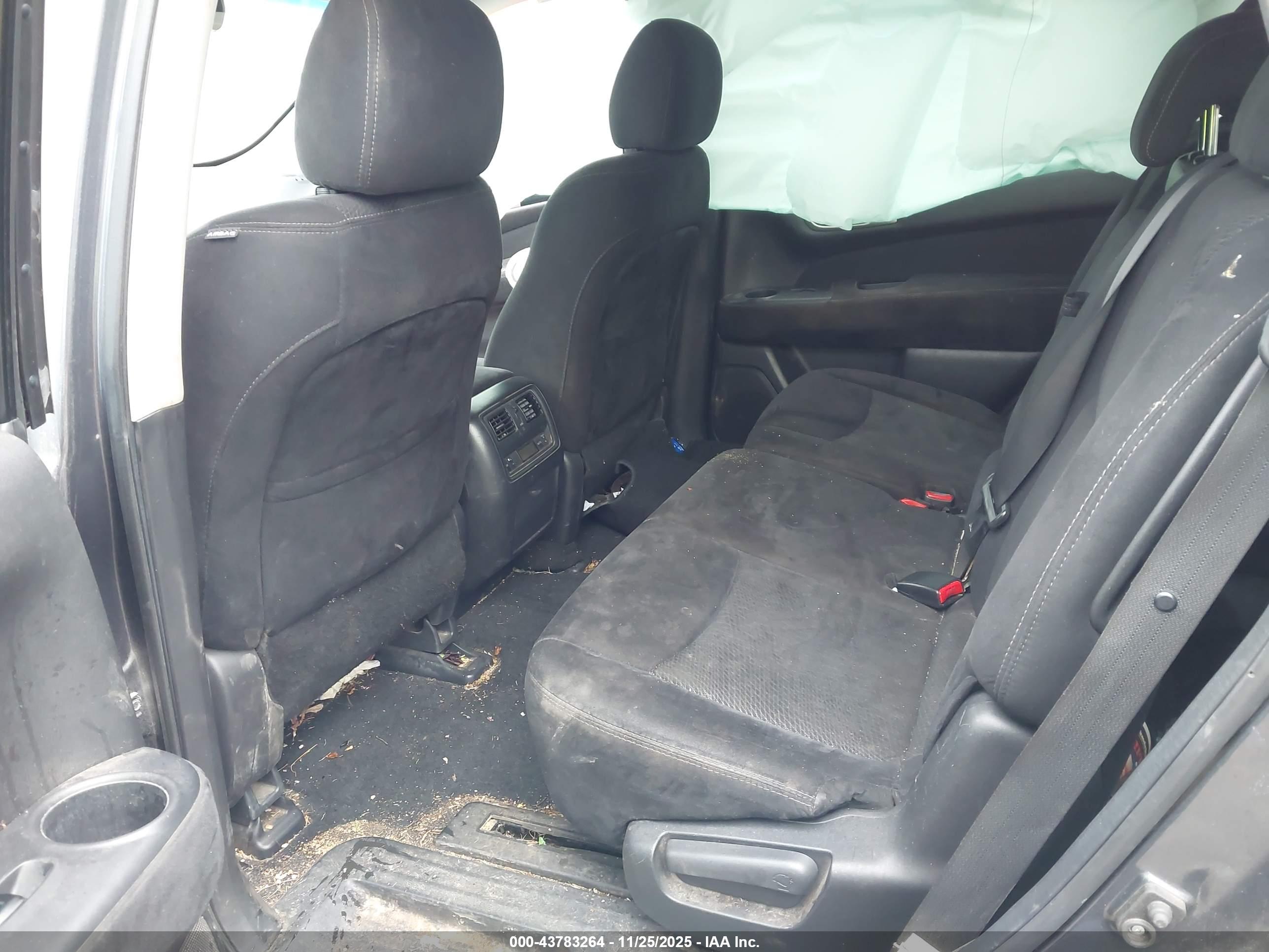 NISSAN PATHFINDER image 8