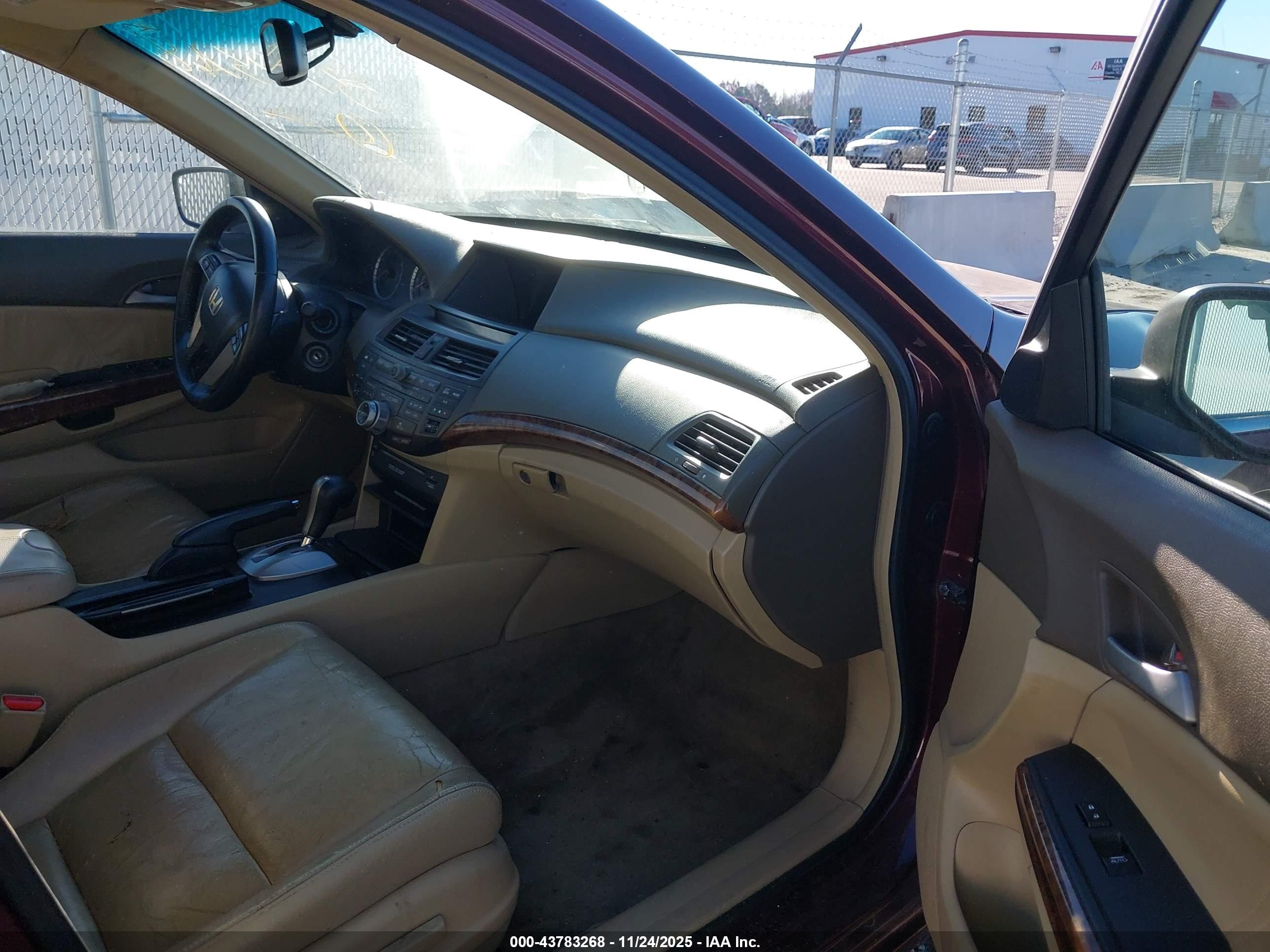 HONDA ACCORD image 5