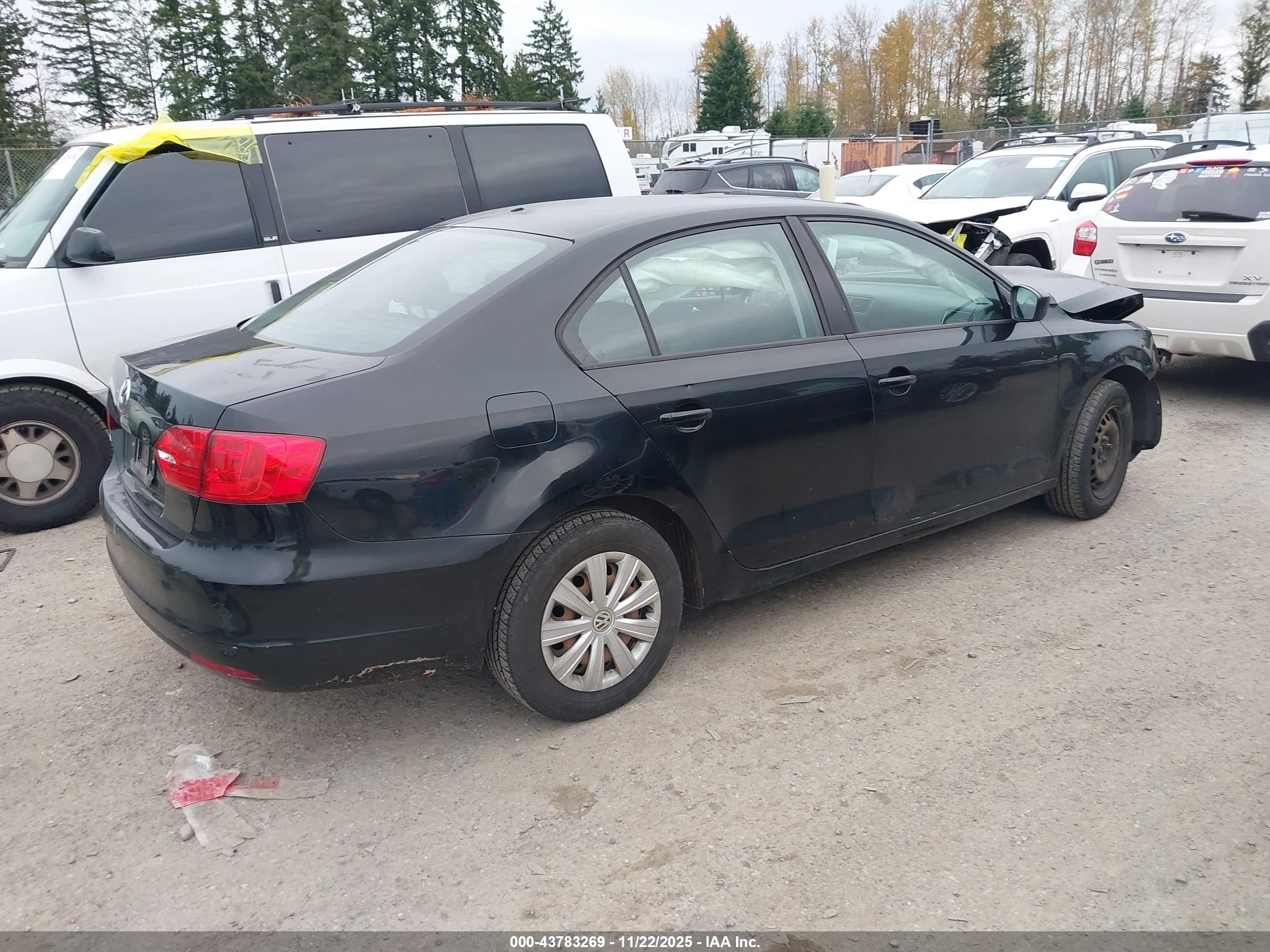 VOLKSWAGEN JETTA image 4