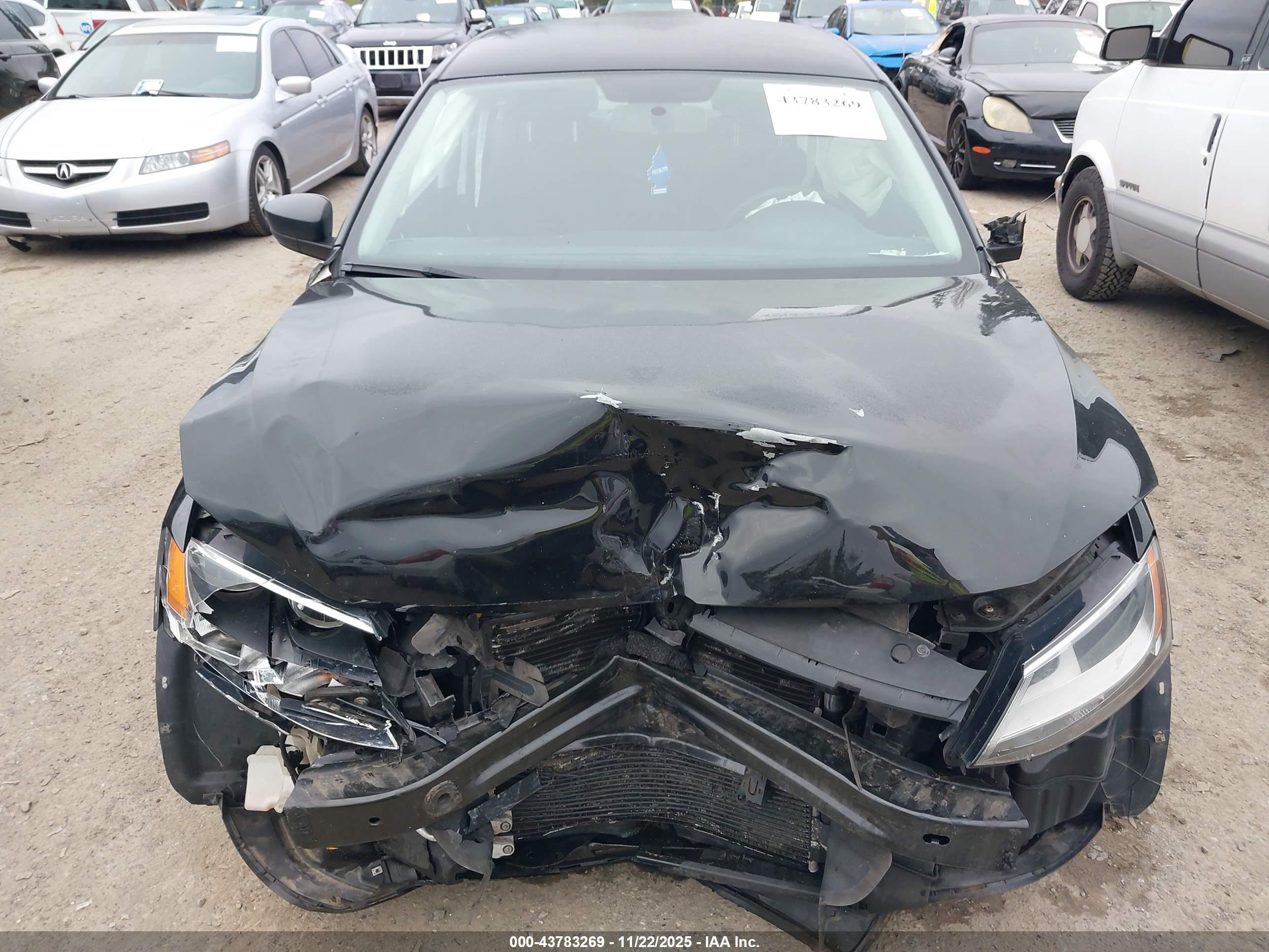 VOLKSWAGEN JETTA image 6