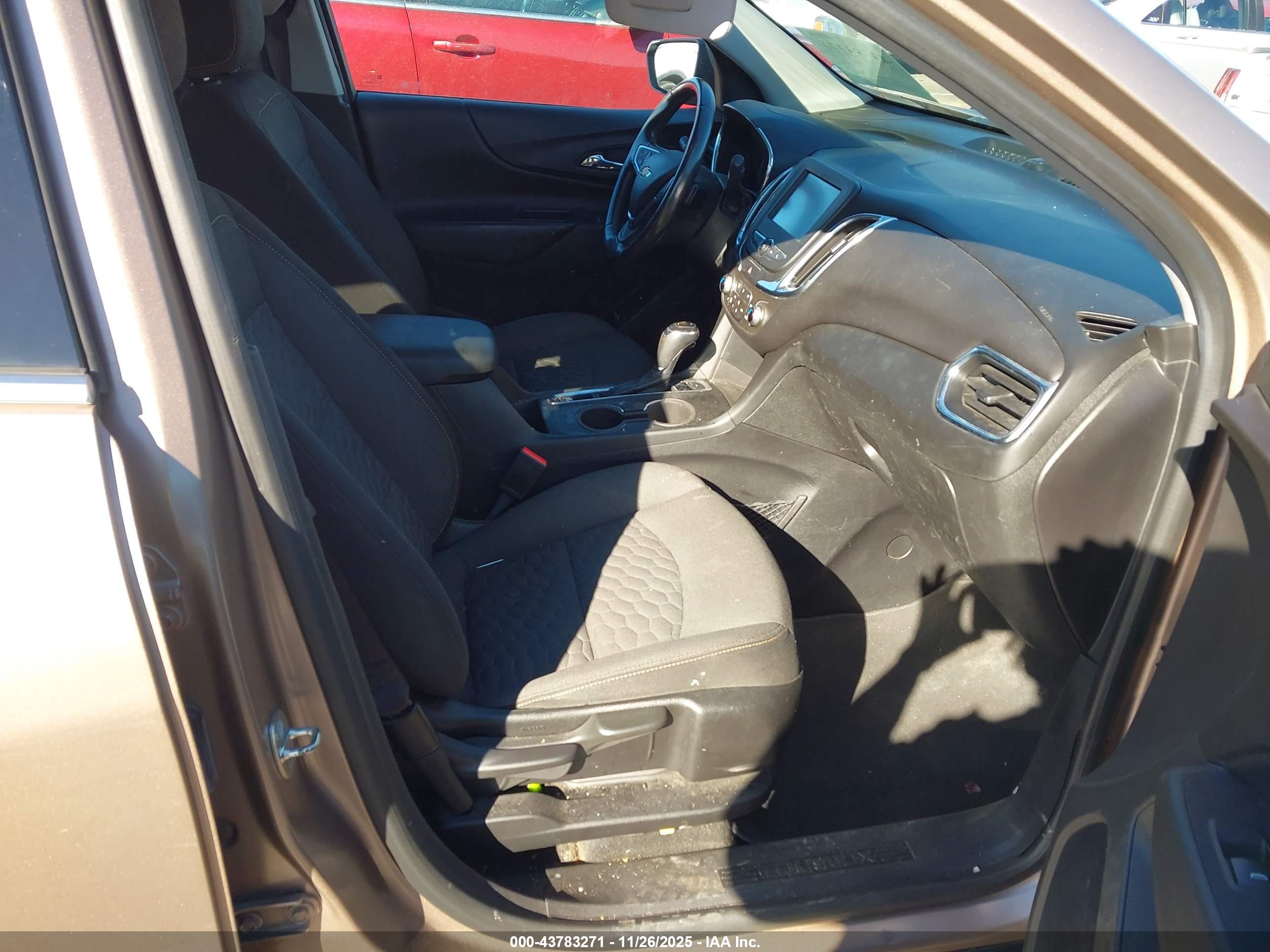 CHEVROLET EQUINOX image 5