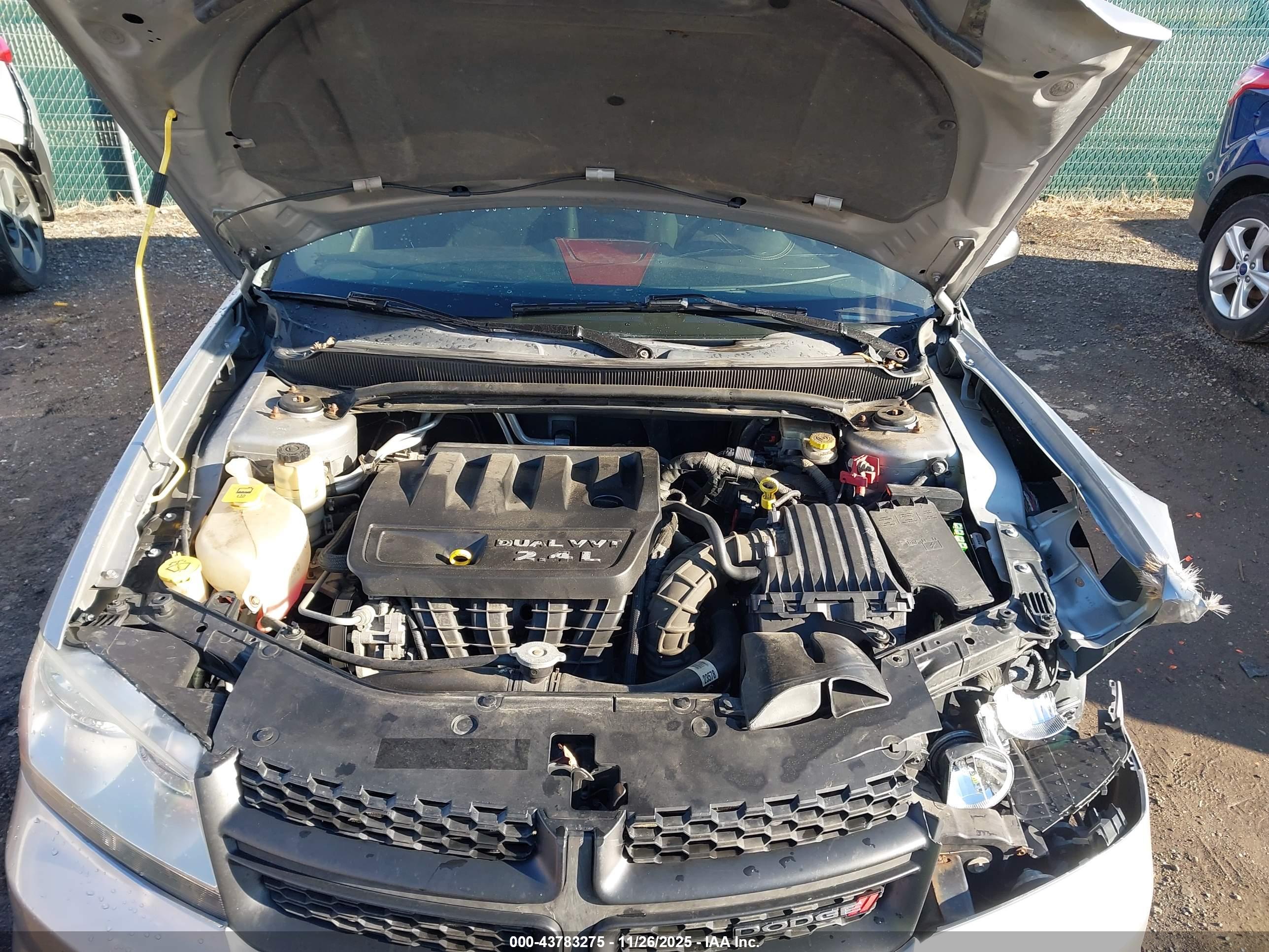 DODGE AVENGER image 10