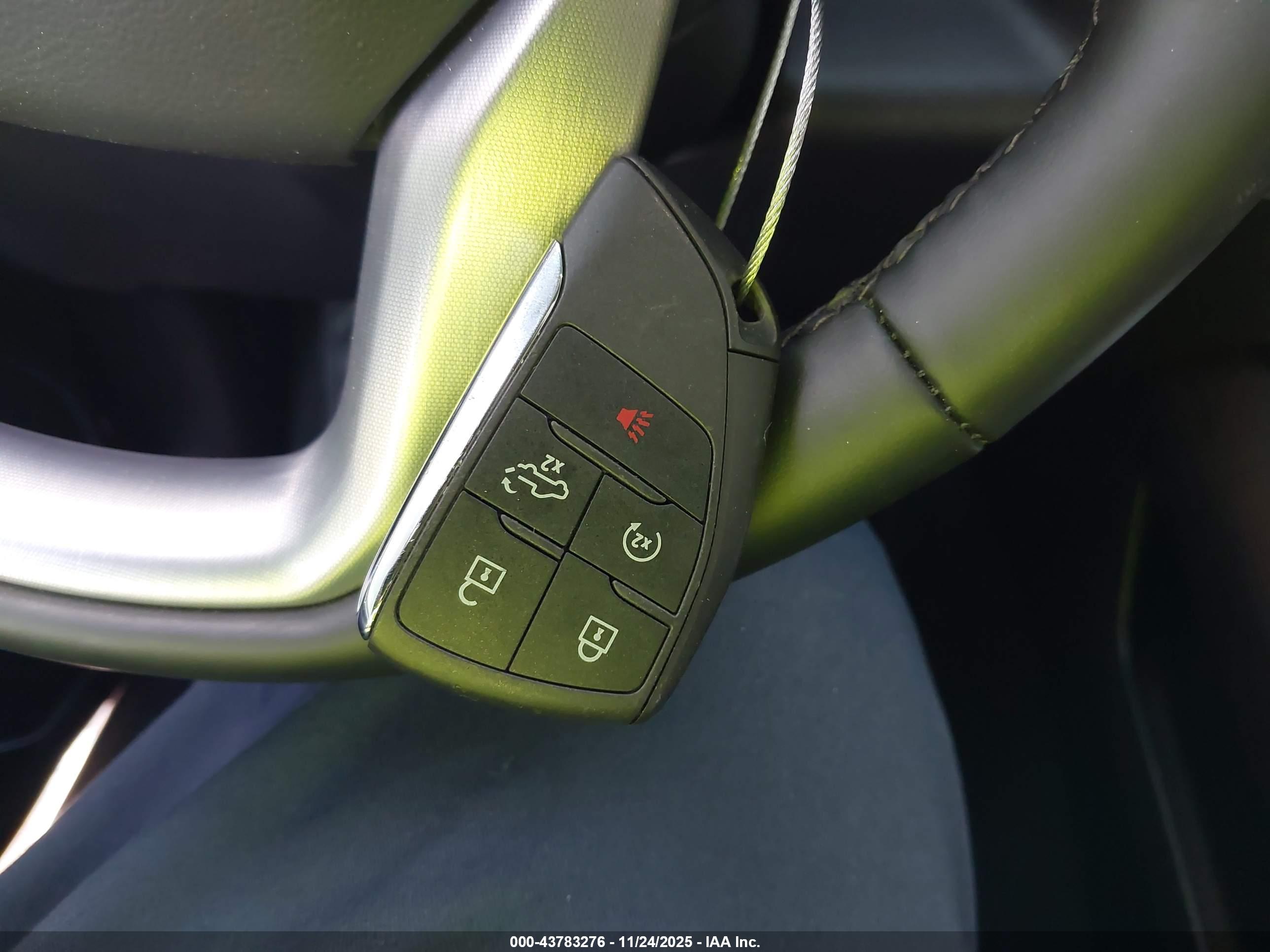 GMC SIERRA image 11