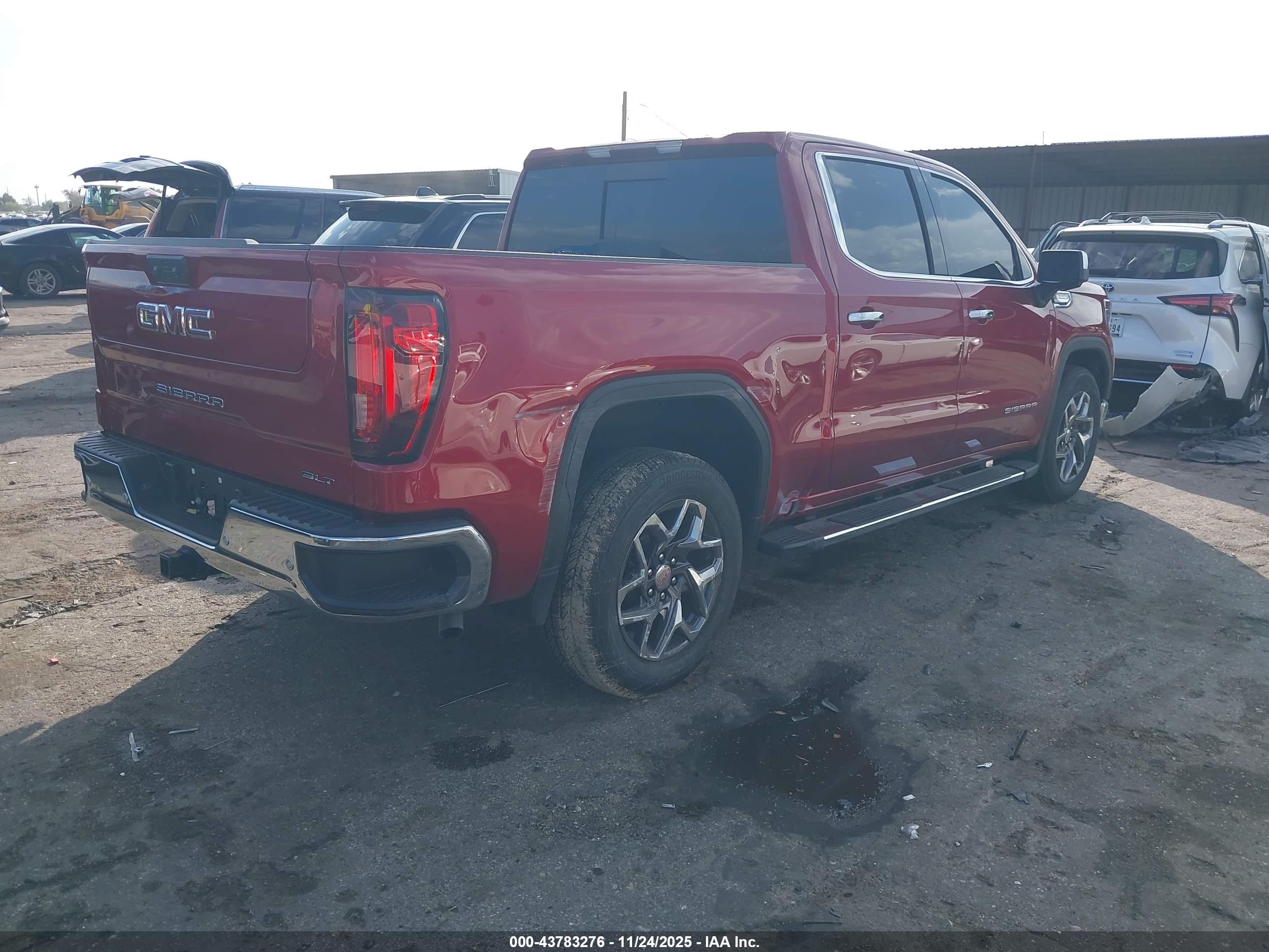 GMC SIERRA image 4