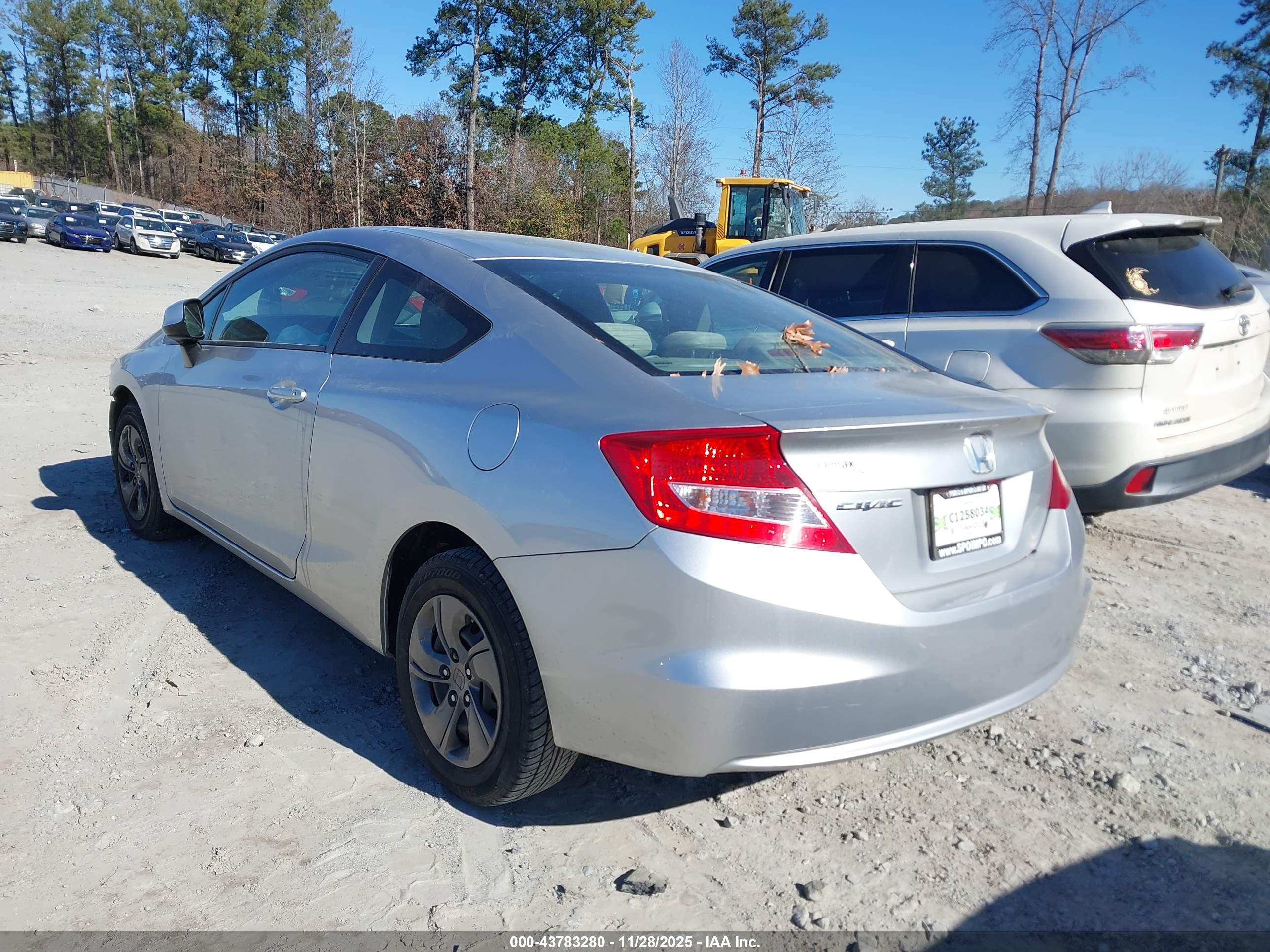 HONDA CIVIC image 3
