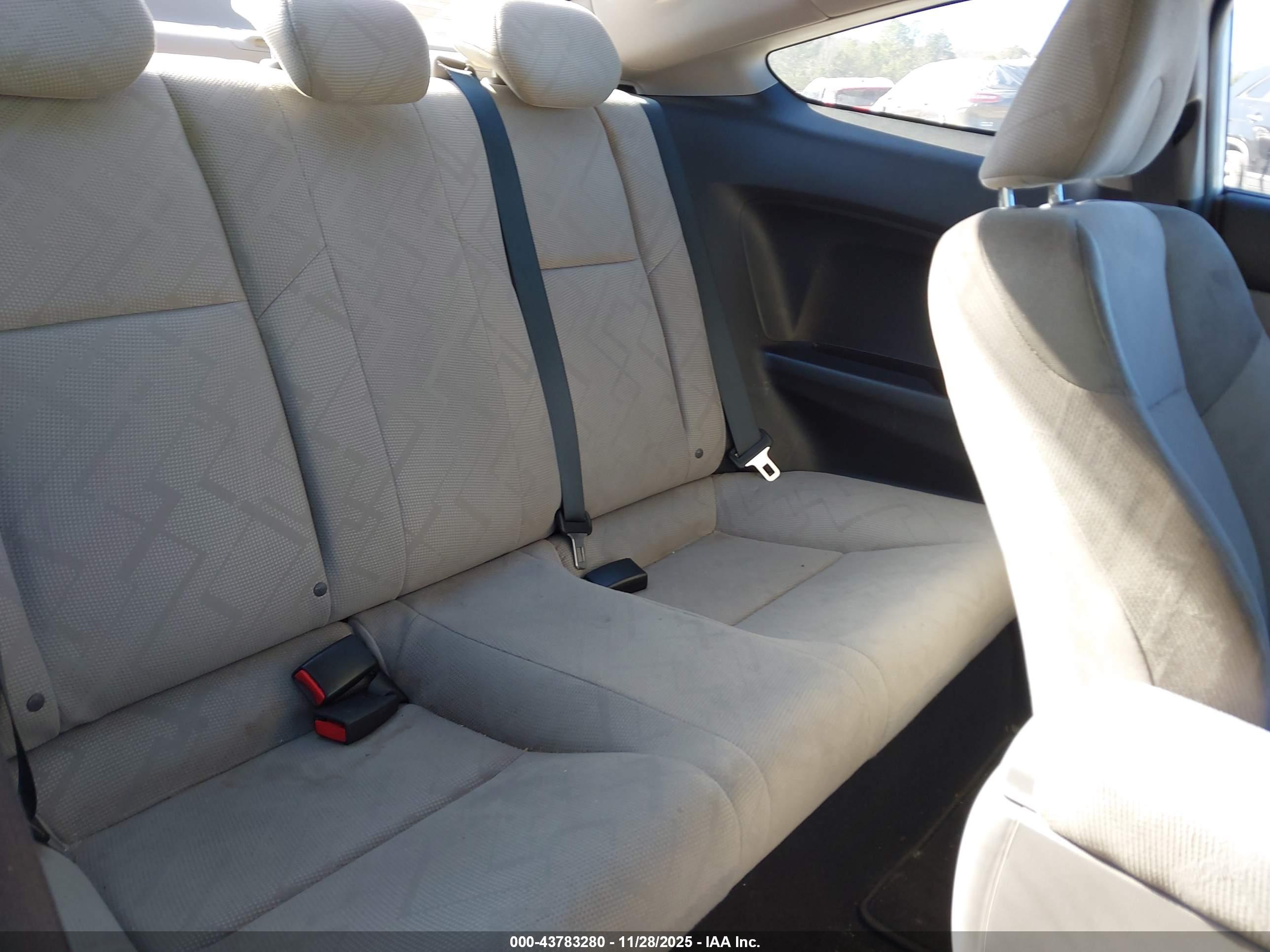 HONDA CIVIC image 8