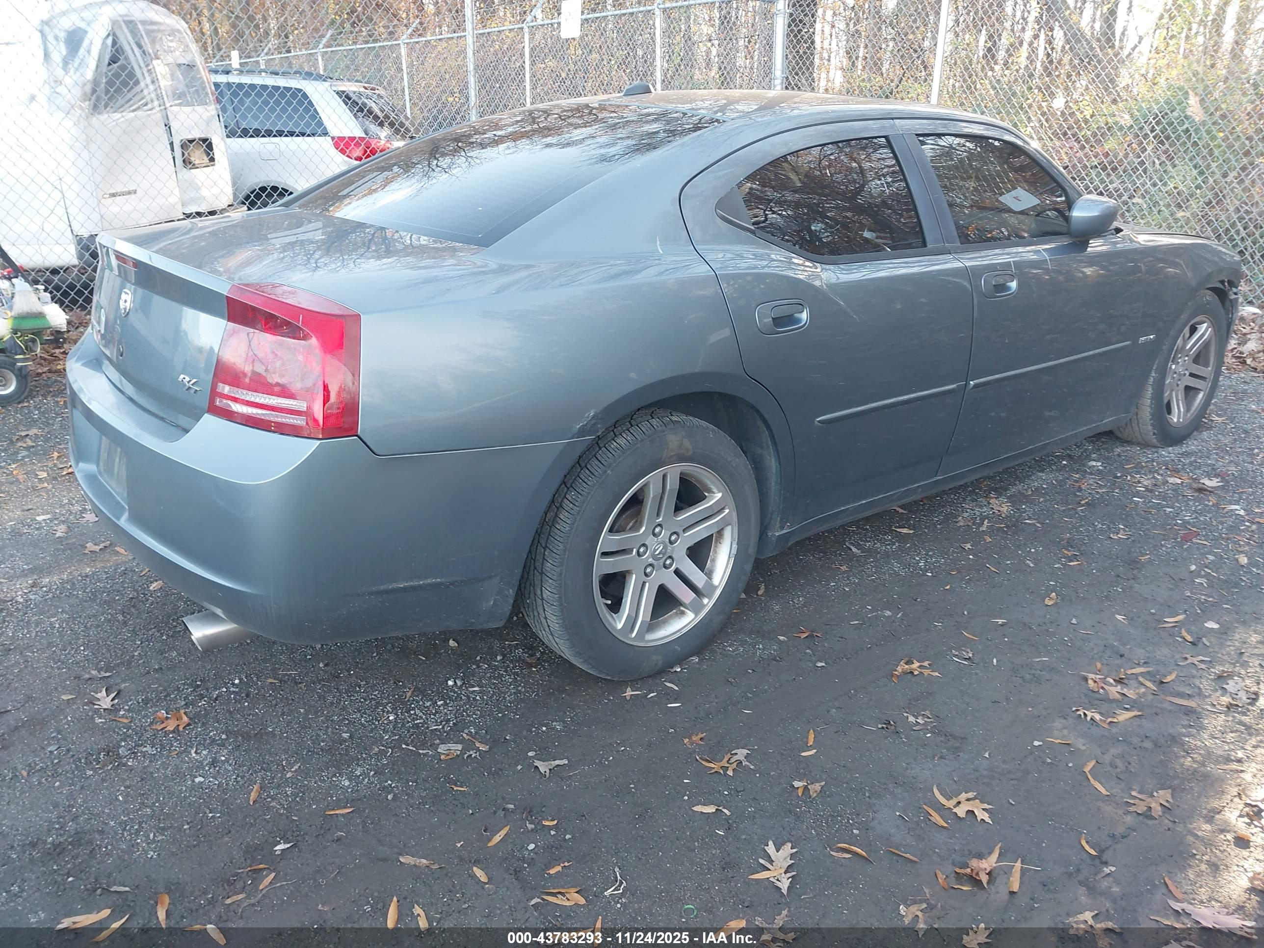 DODGE CHARGER image 4
