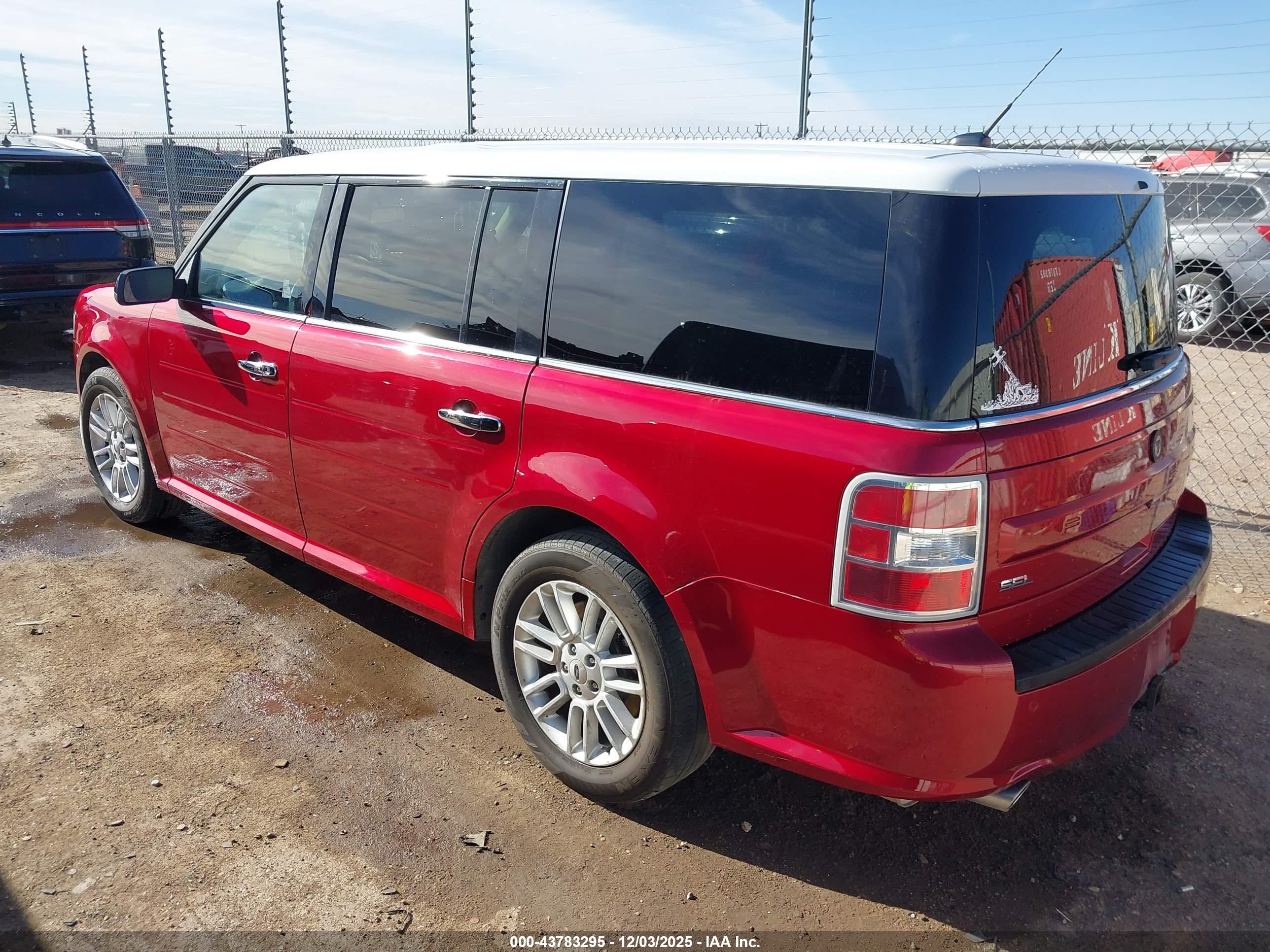 FORD FLEX image 3