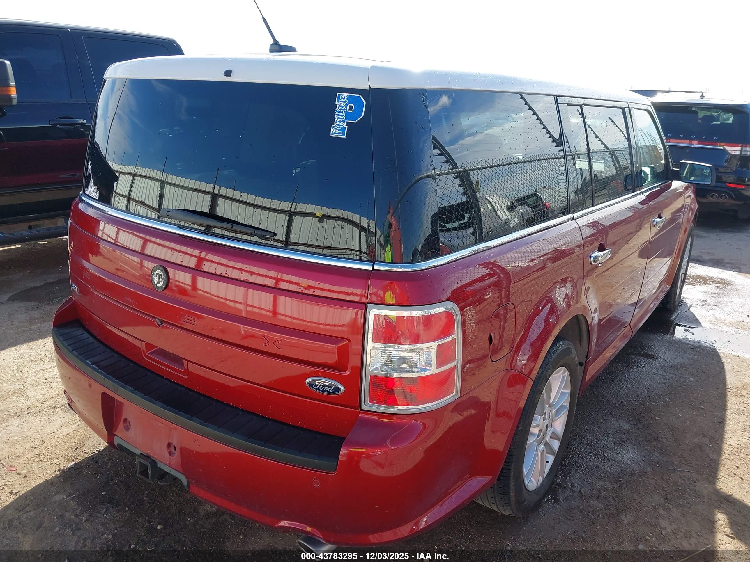 FORD FLEX image 4