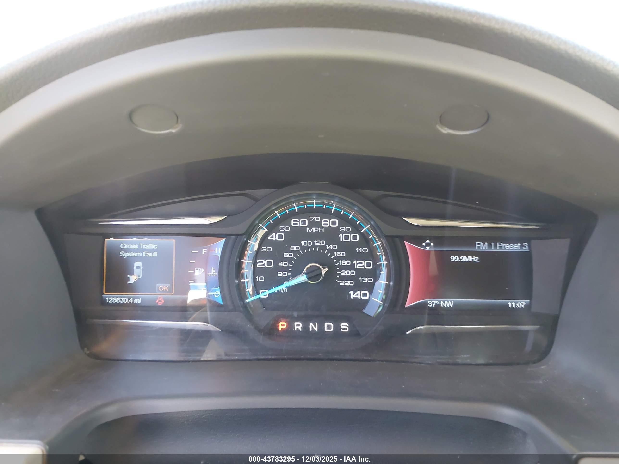 FORD FLEX image 7
