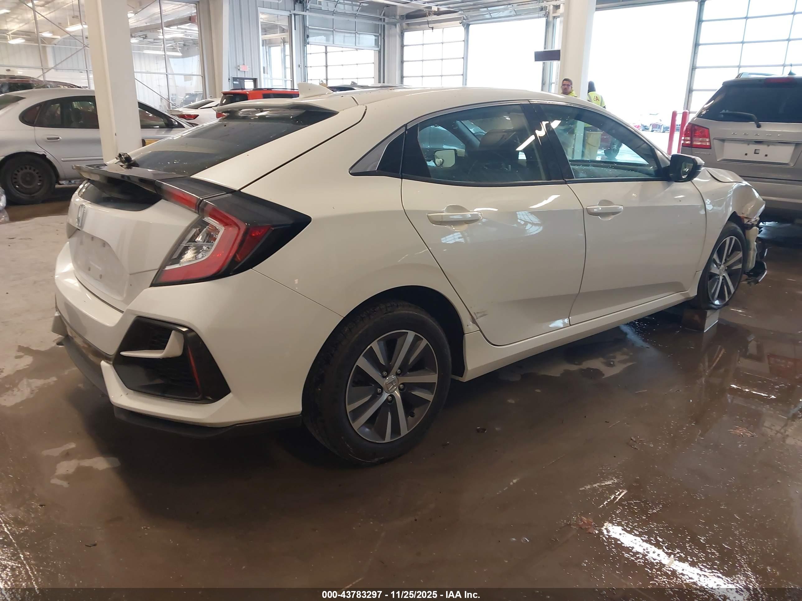HONDA CIVIC image 4