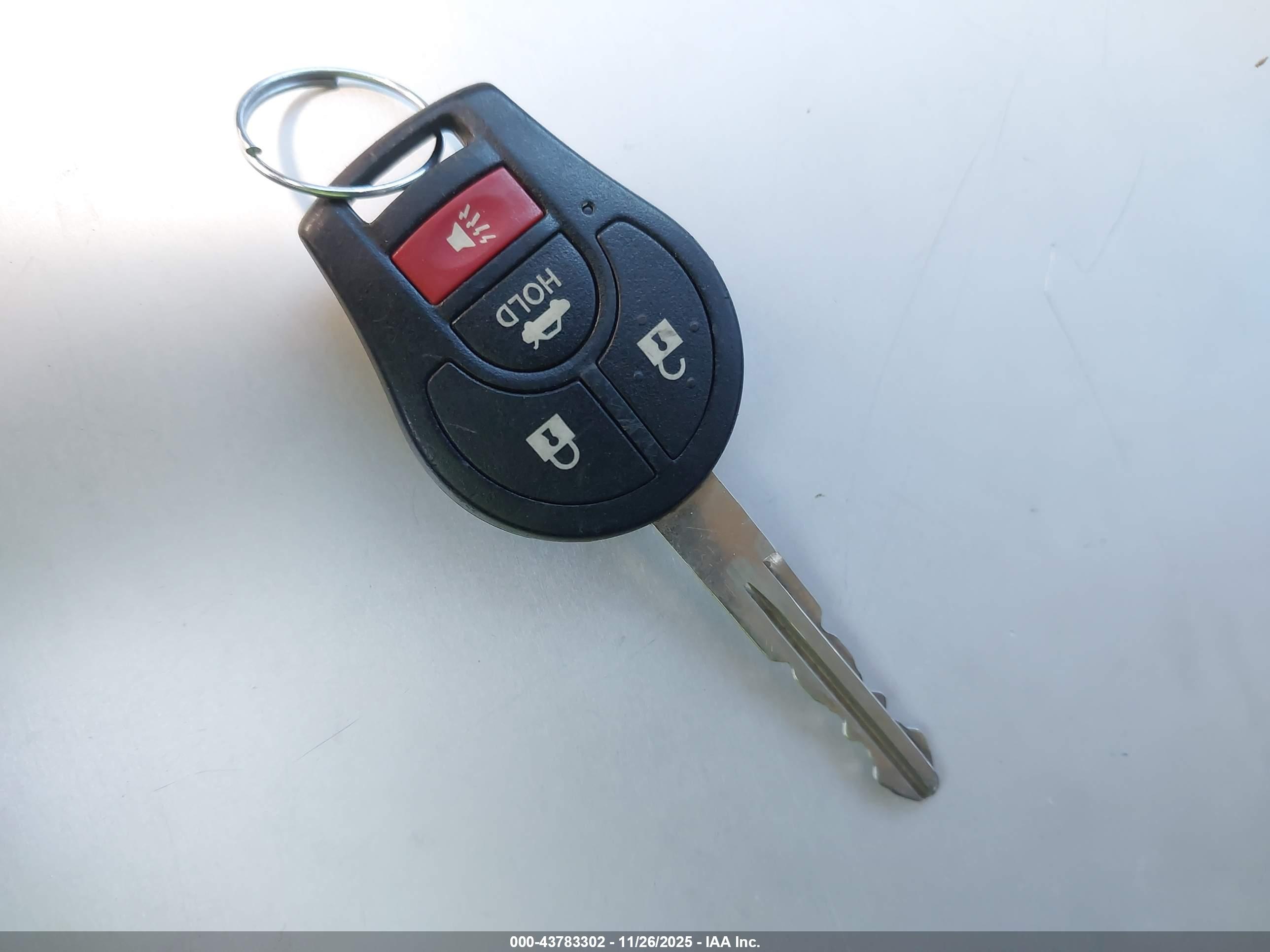 NISSAN VERSA image 11