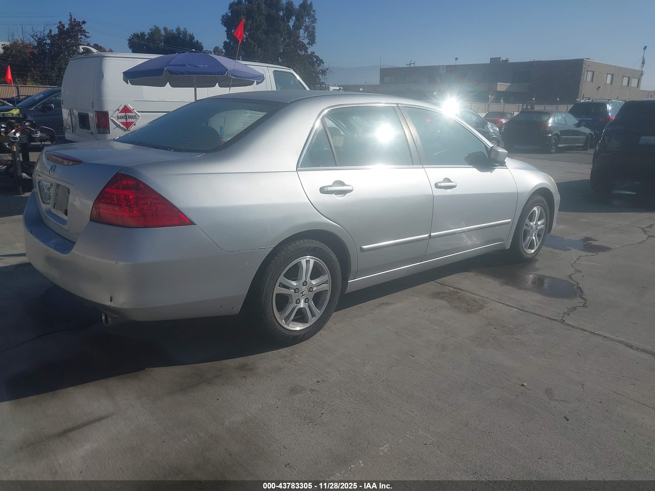 HONDA ACCORD image 4