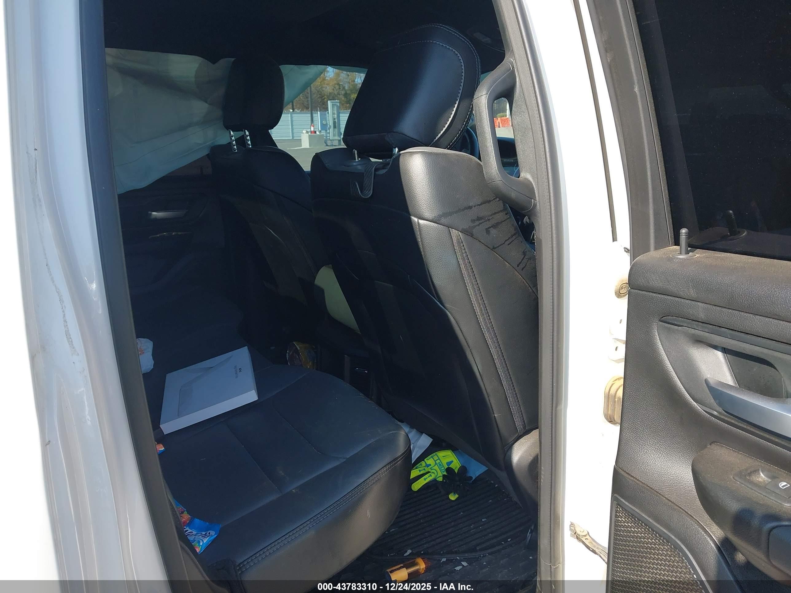RAM 1500 image 8