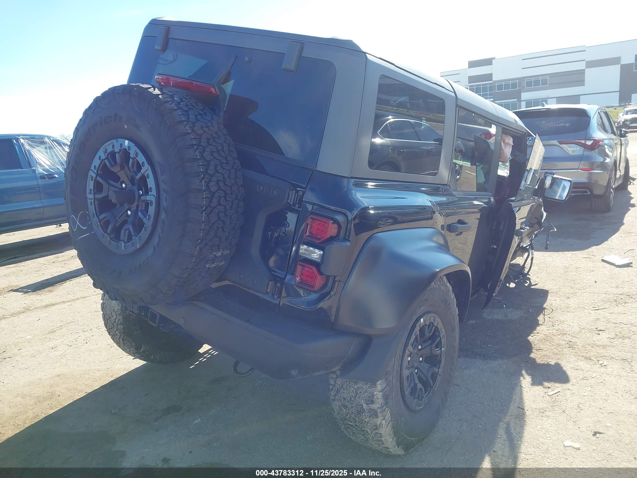 FORD BRONCO image 4