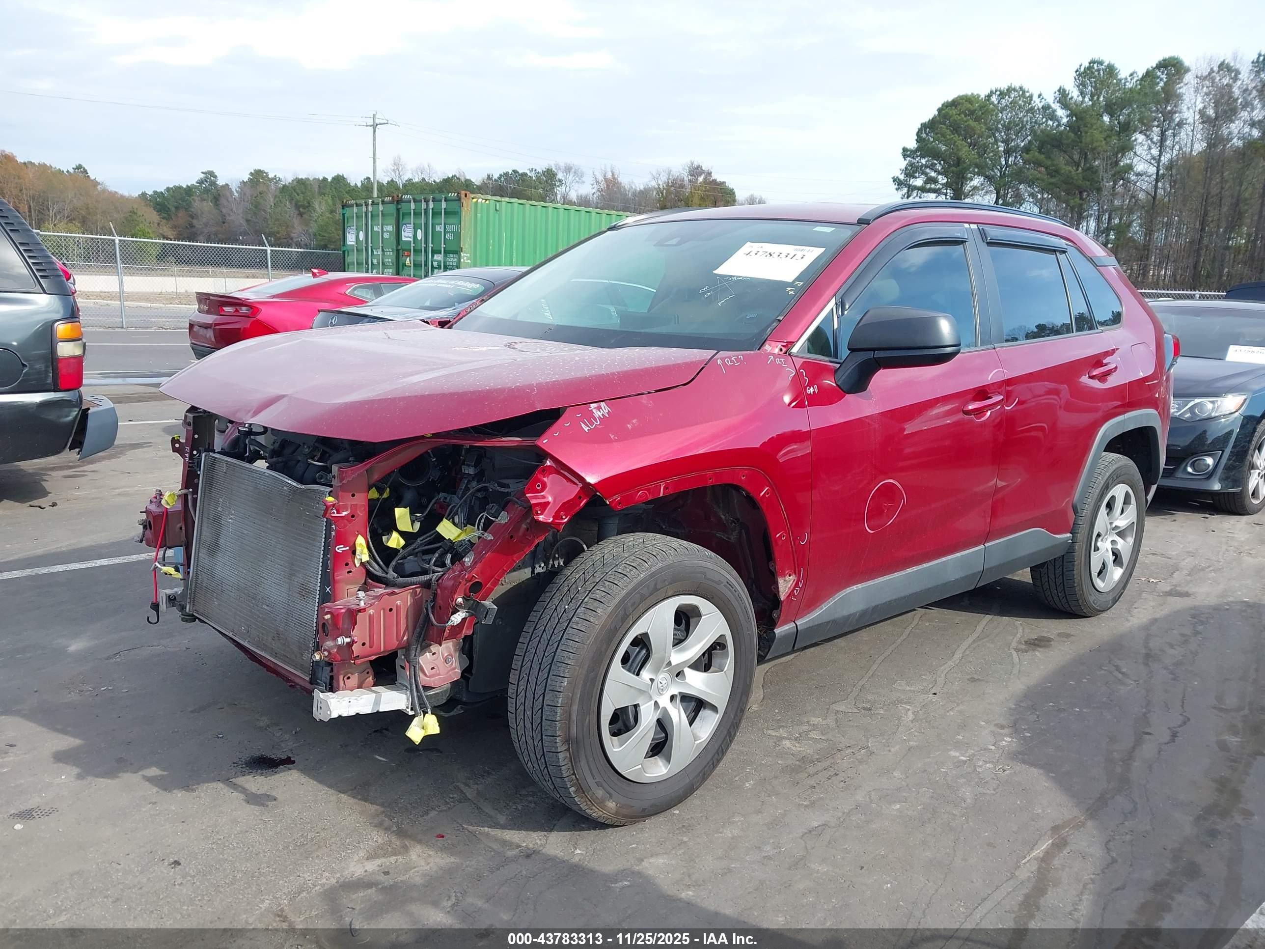 TOYOTA RAV4 image 2