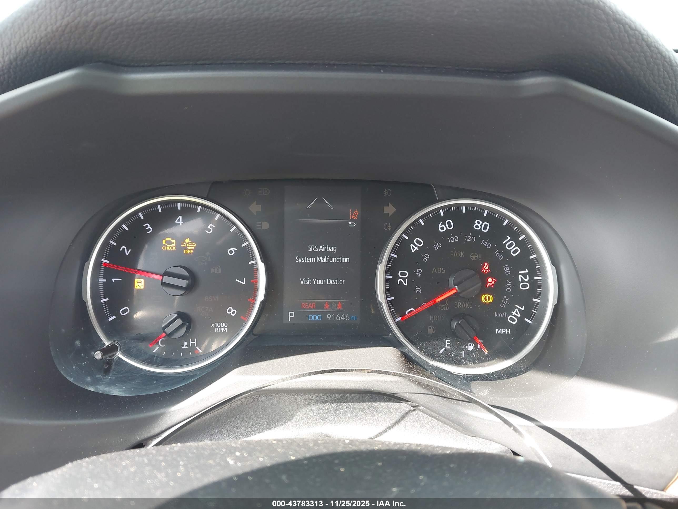 TOYOTA RAV4 image 7