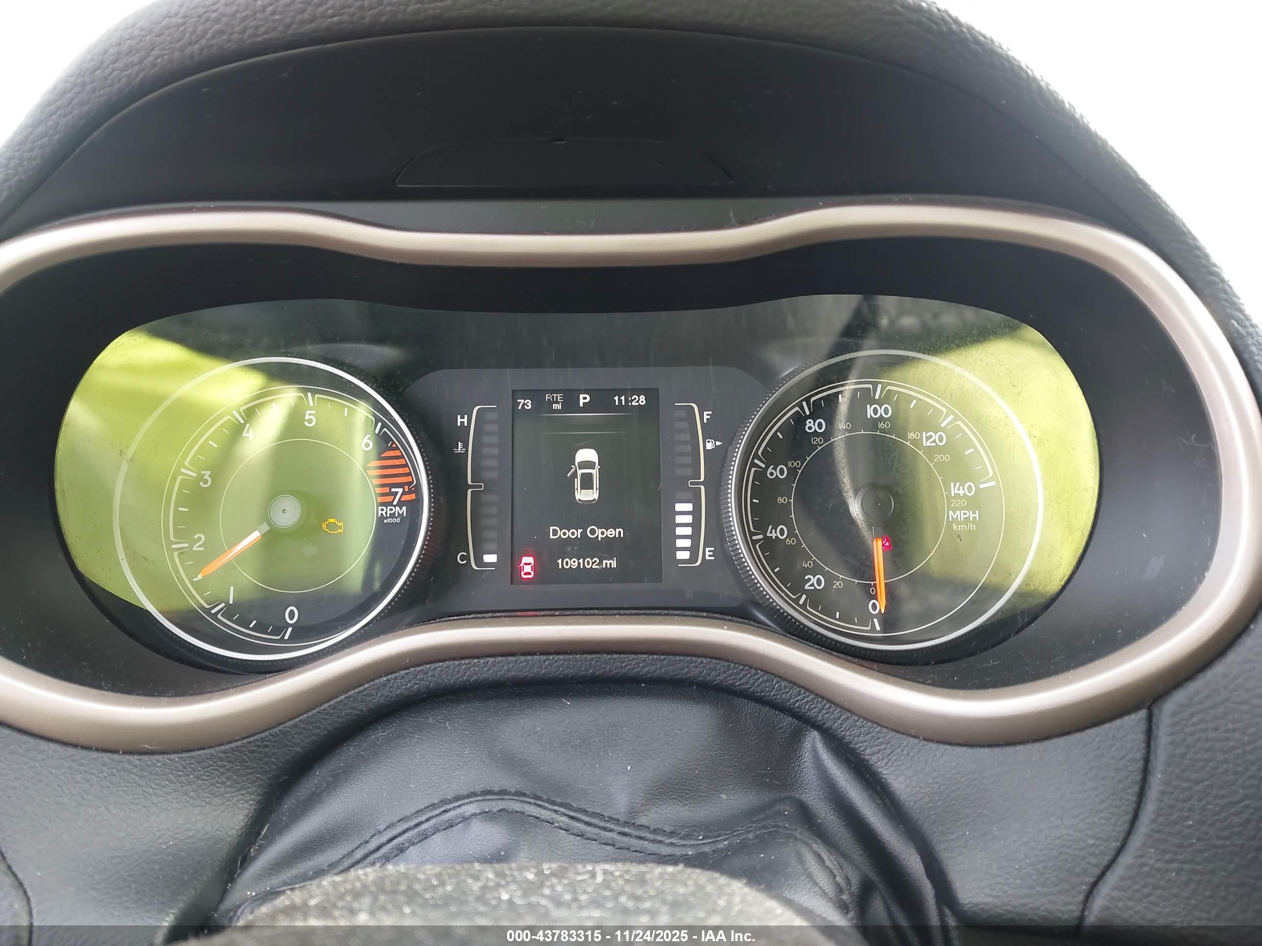 JEEP CHEROKEE image 7