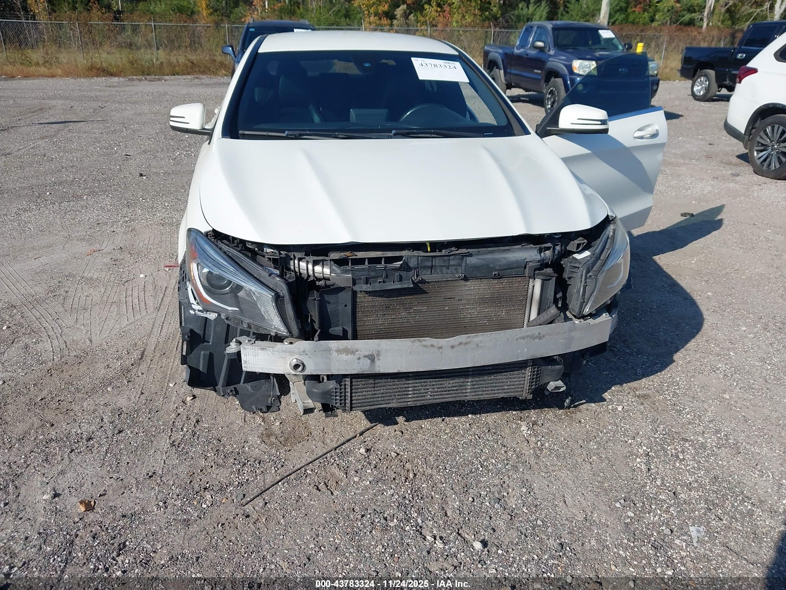 MERCEDES-BENZ CLA image 6