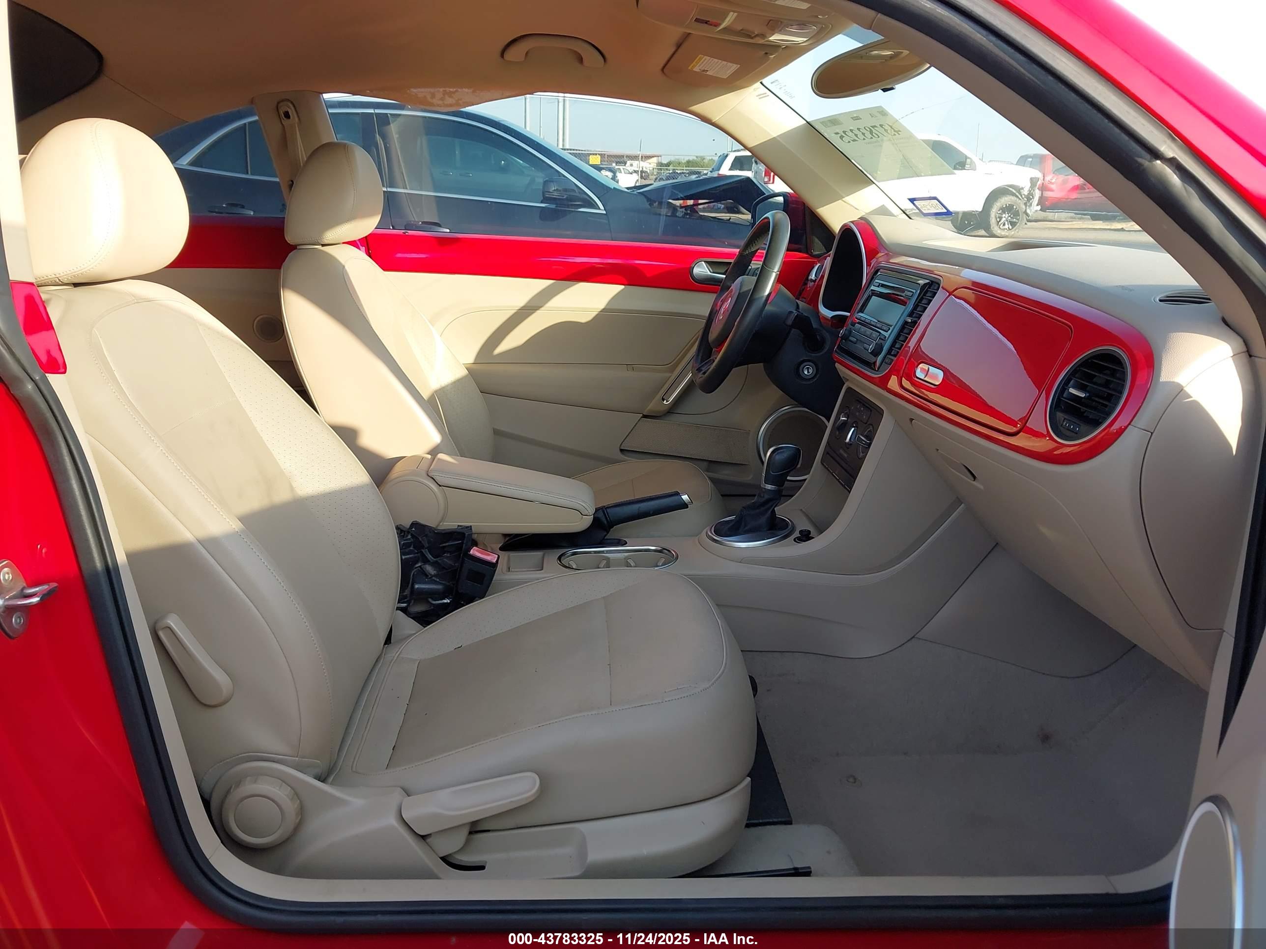 VOLKSWAGEN BEETLE image 5