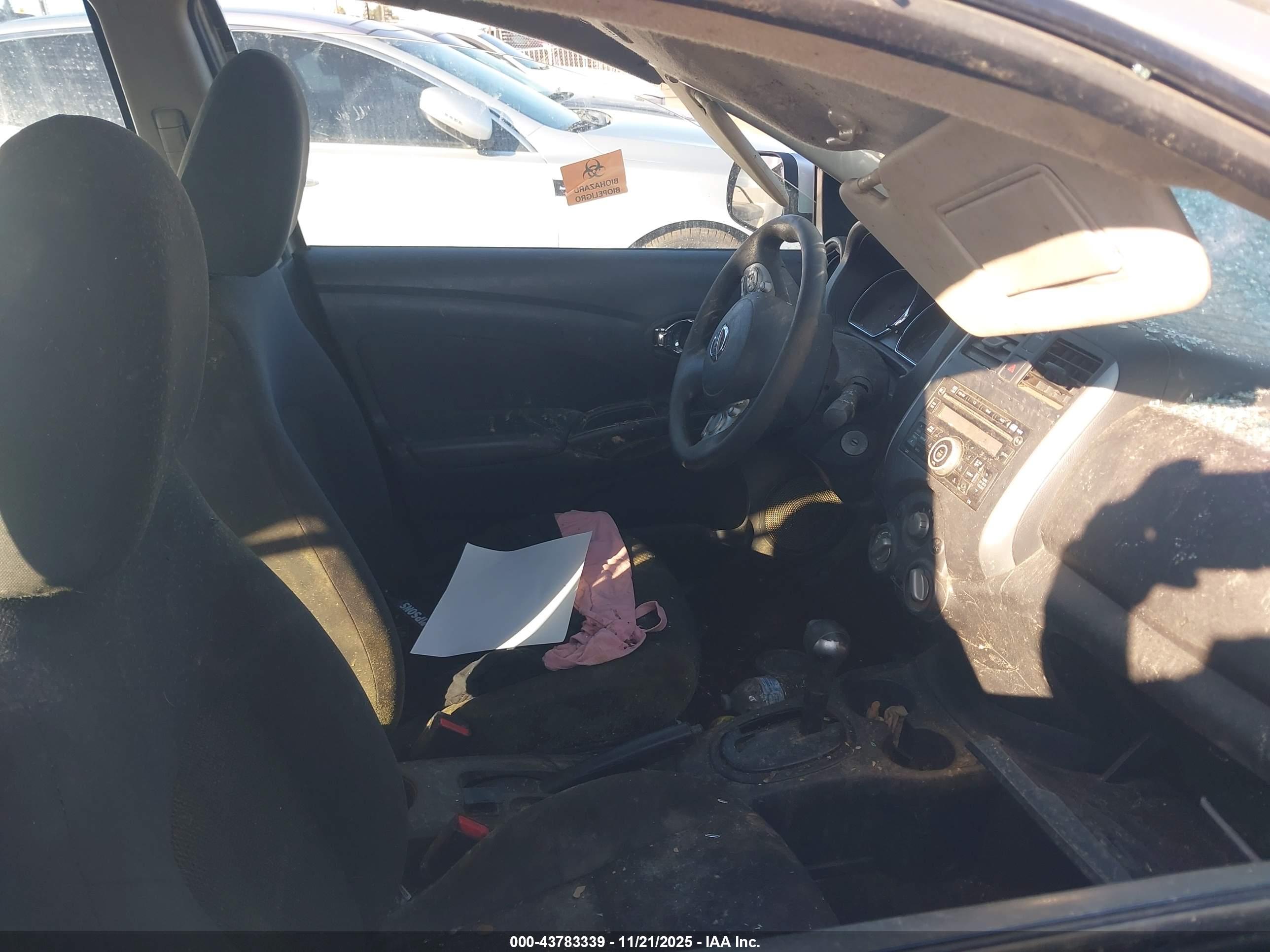 NISSAN VERSA image 5