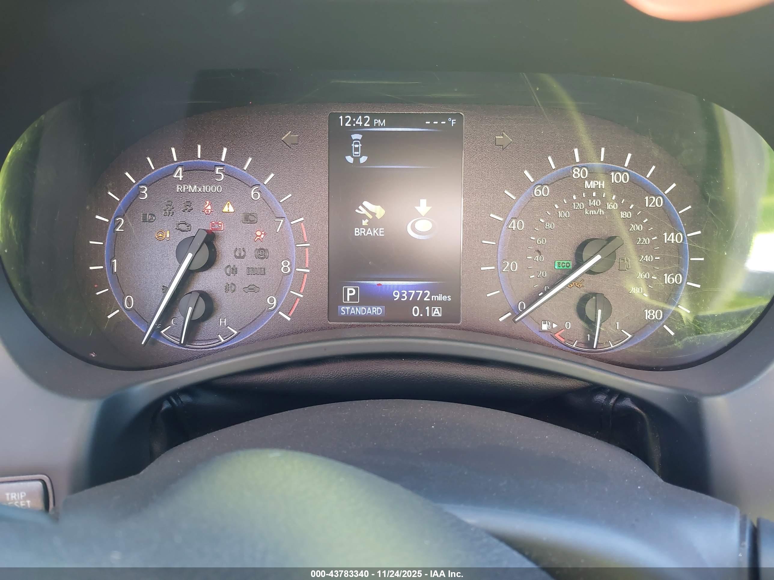 INFINITI Q60 image 7