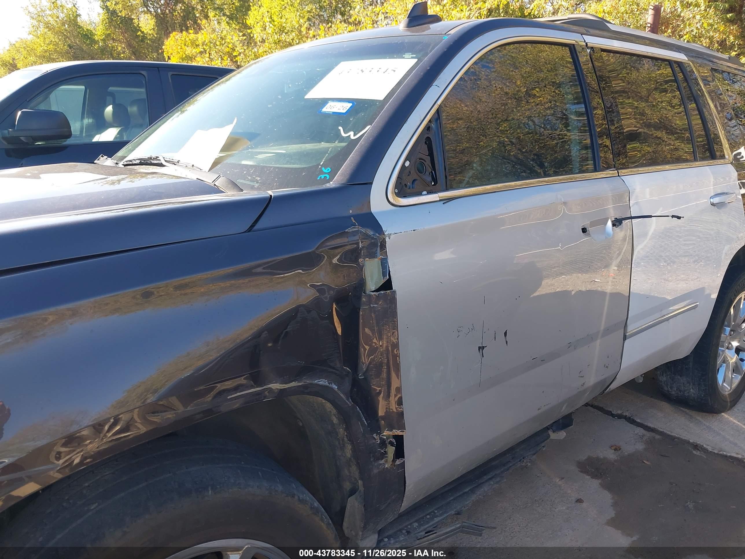 GMC YUKON image 6