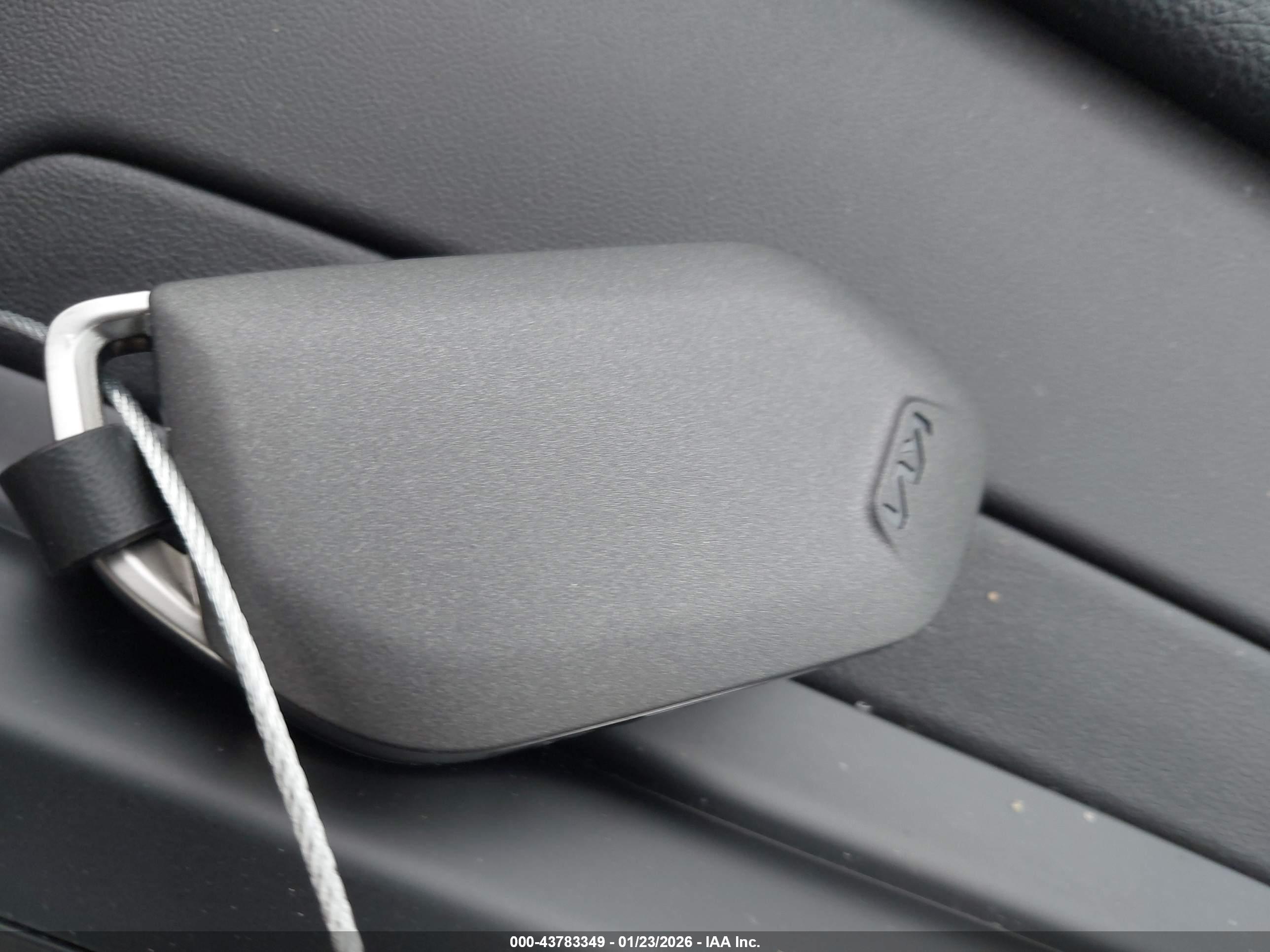 KIA CARNIVAL image 11