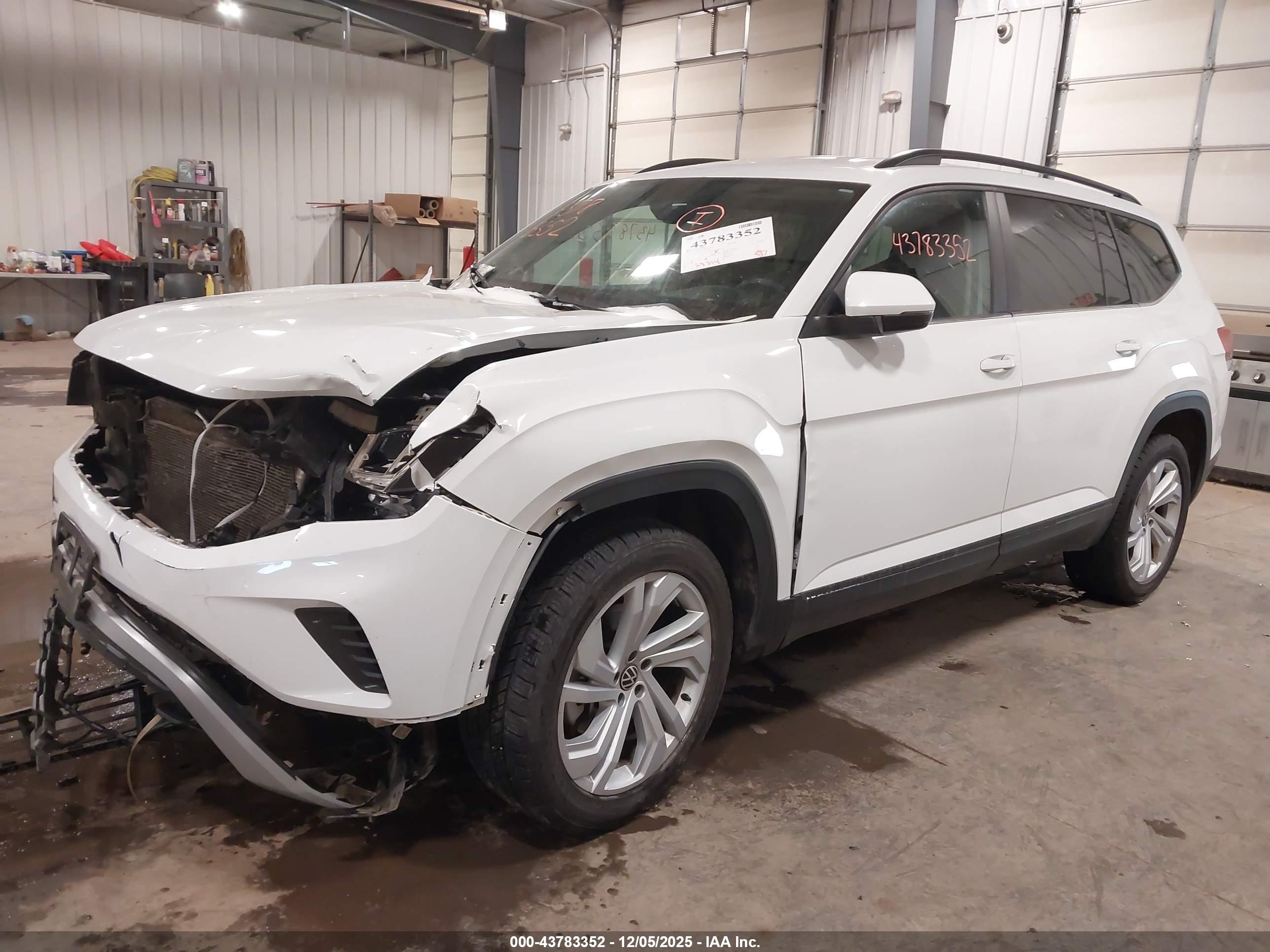 VOLKSWAGEN ATLAS image 2