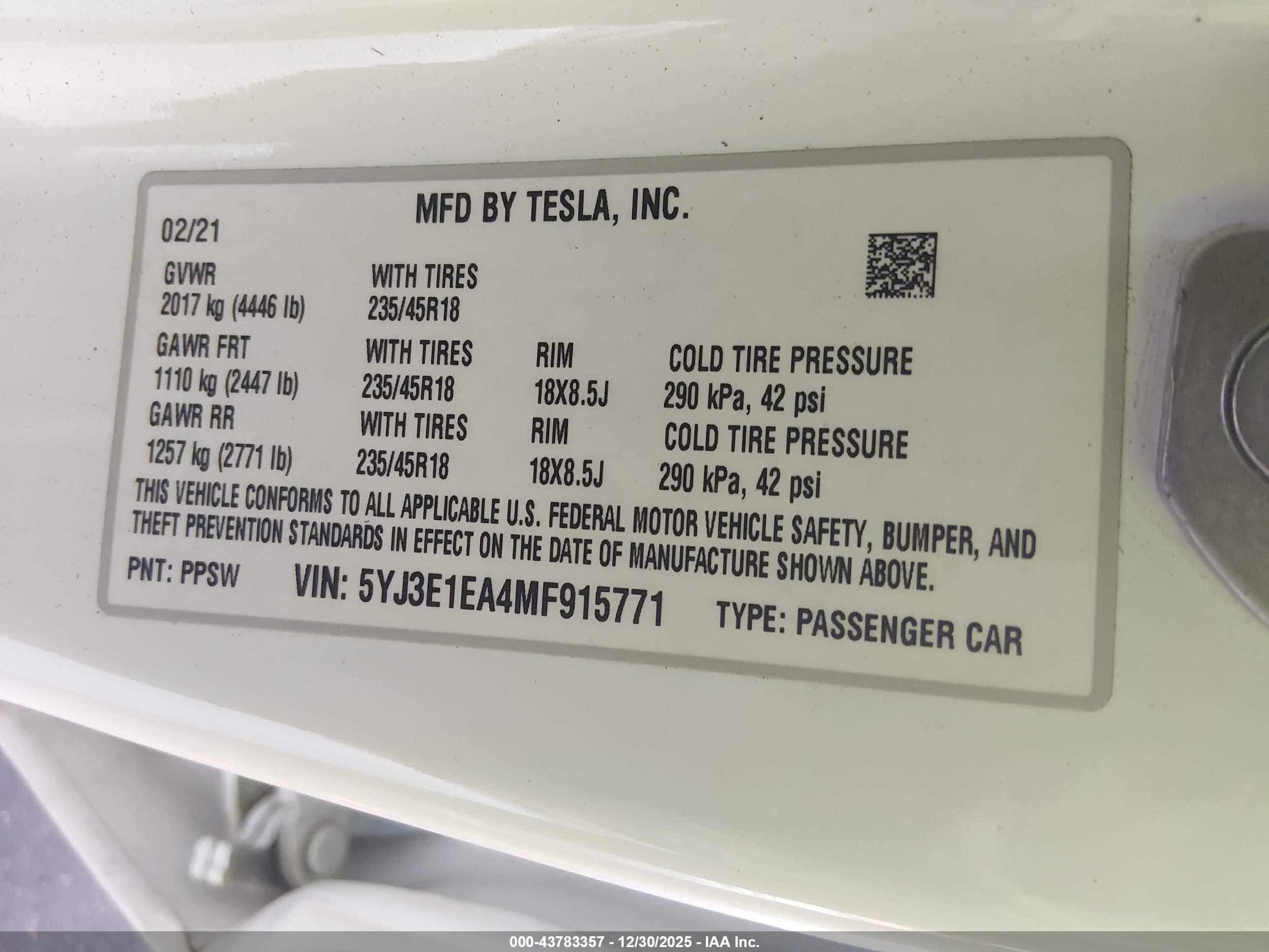 TESLA MODEL image 9