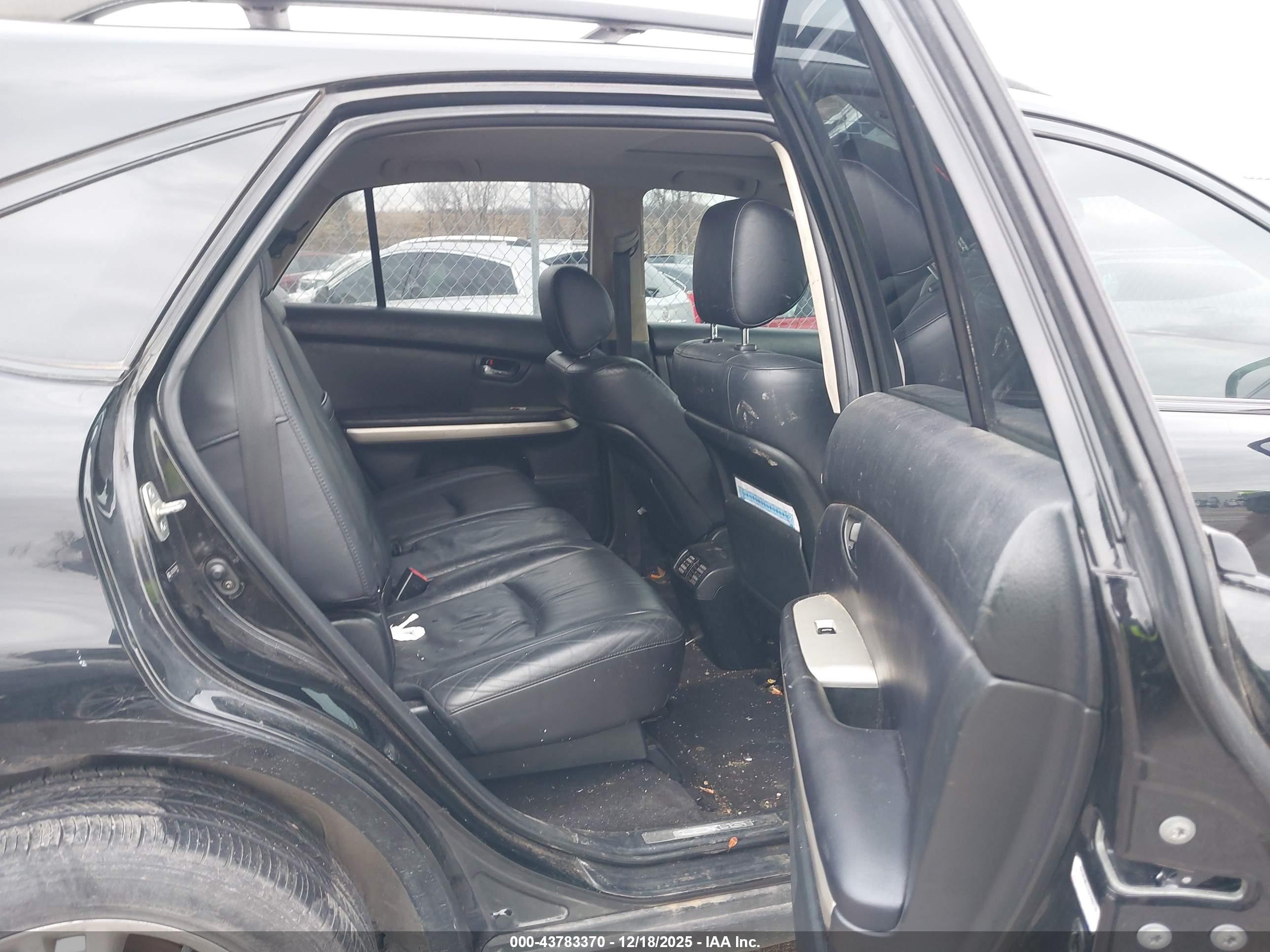 LEXUS RX image 8